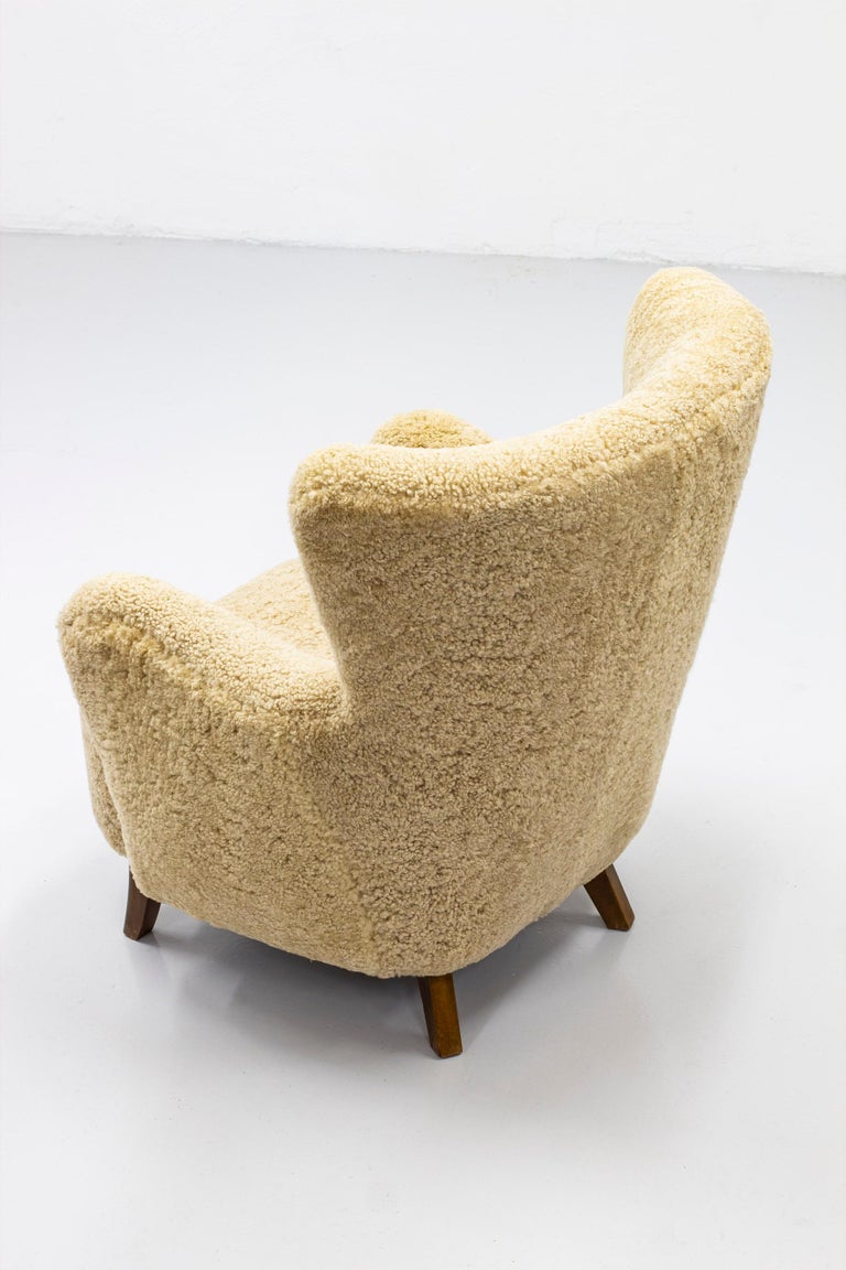 Scandinavian Modern Sheep Skin Lounge Chair by Alfred Christensen, Denmark, 1950s For Sale