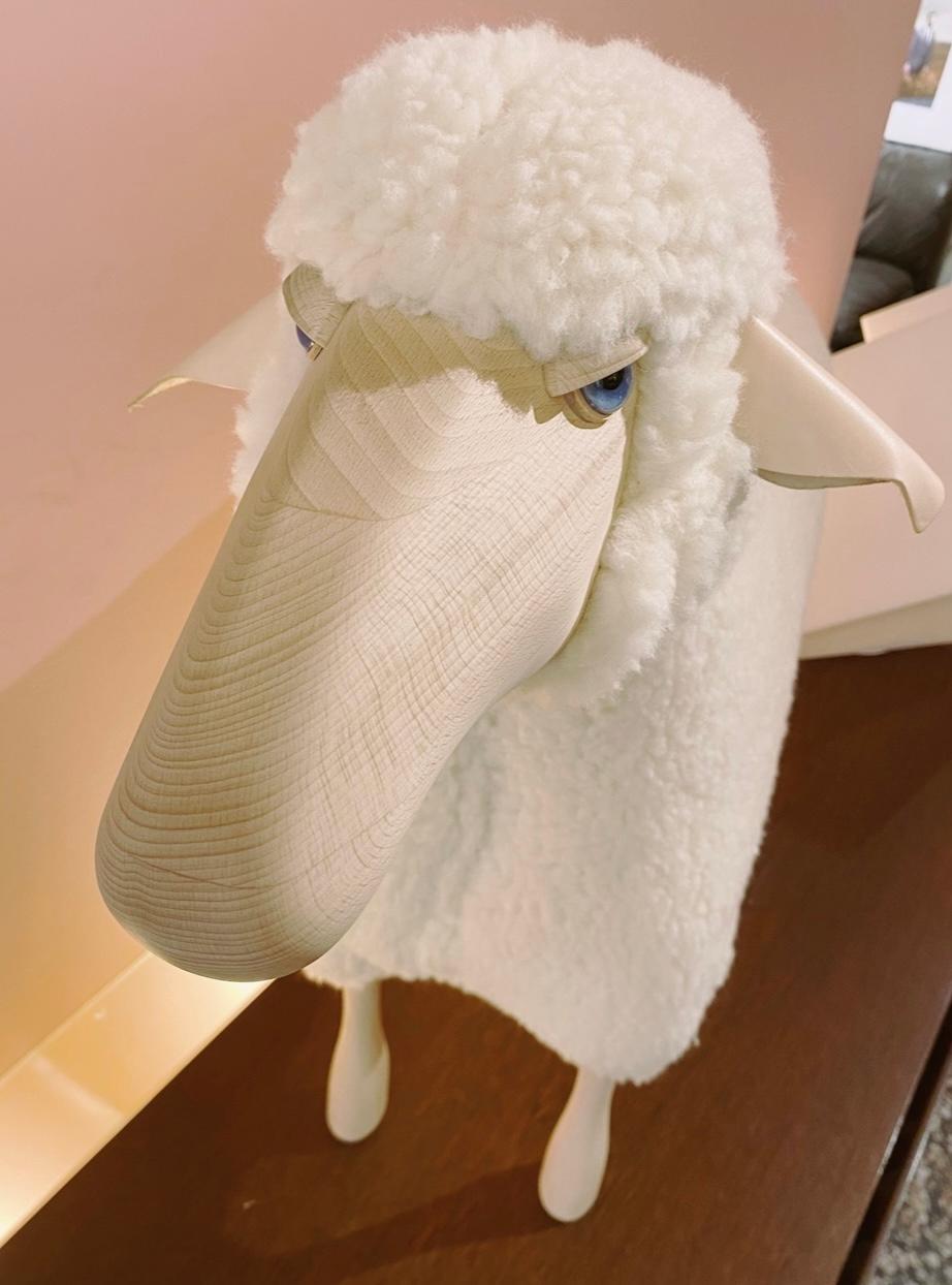 Handmade sheep white wool plush by Hans-Peter Krafft, Meier Germany.  For Sale 1