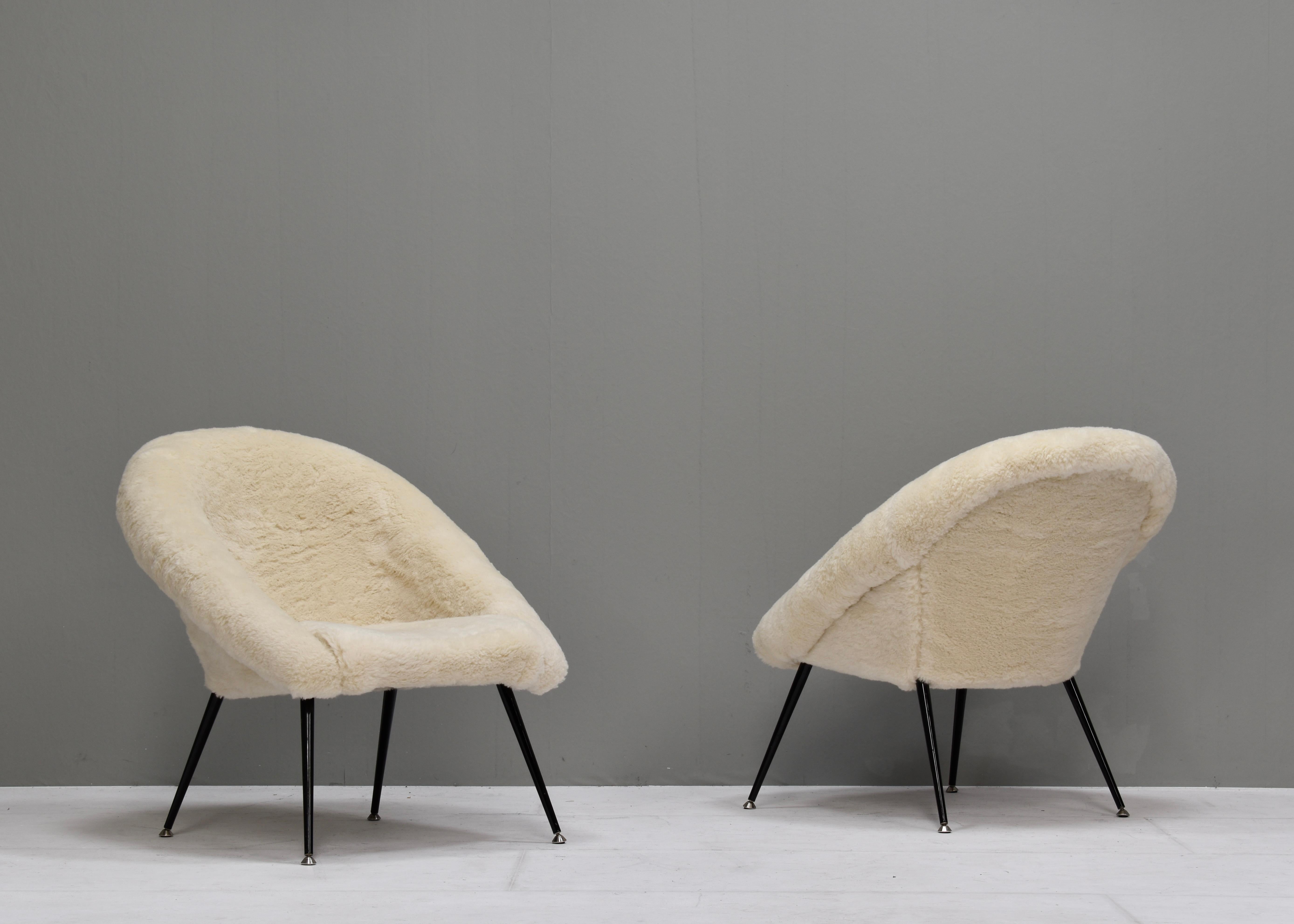 Sheep Wool Armchair by or in the Manor Fritz Neth, Germany, circa 1970 In Good Condition In Pijnacker, Zuid-Holland