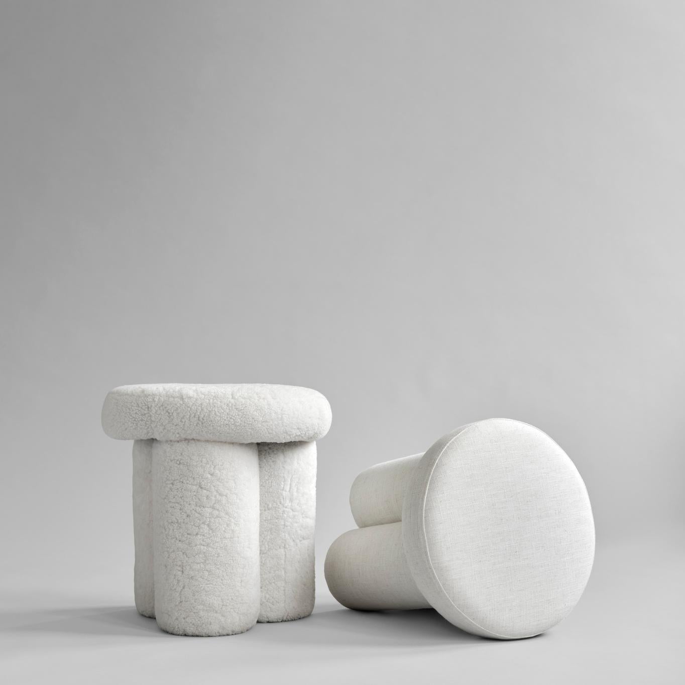 Sheepskin big foot stool by 101 Copenhagen.
Designed by Kristian Sofus Hansen & Tommy Hyldahl.
Dimensions: L38 / W38 /H43 cm.
Materials: Sheepskin

A quirky and contemporary addition to any interior setting and family alike, the Big Foot Stool