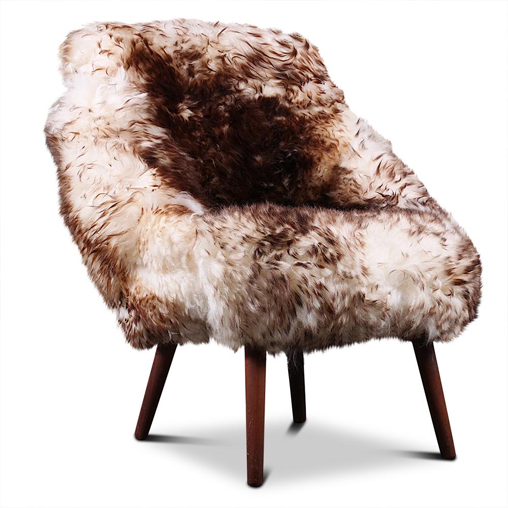 animal fur chair