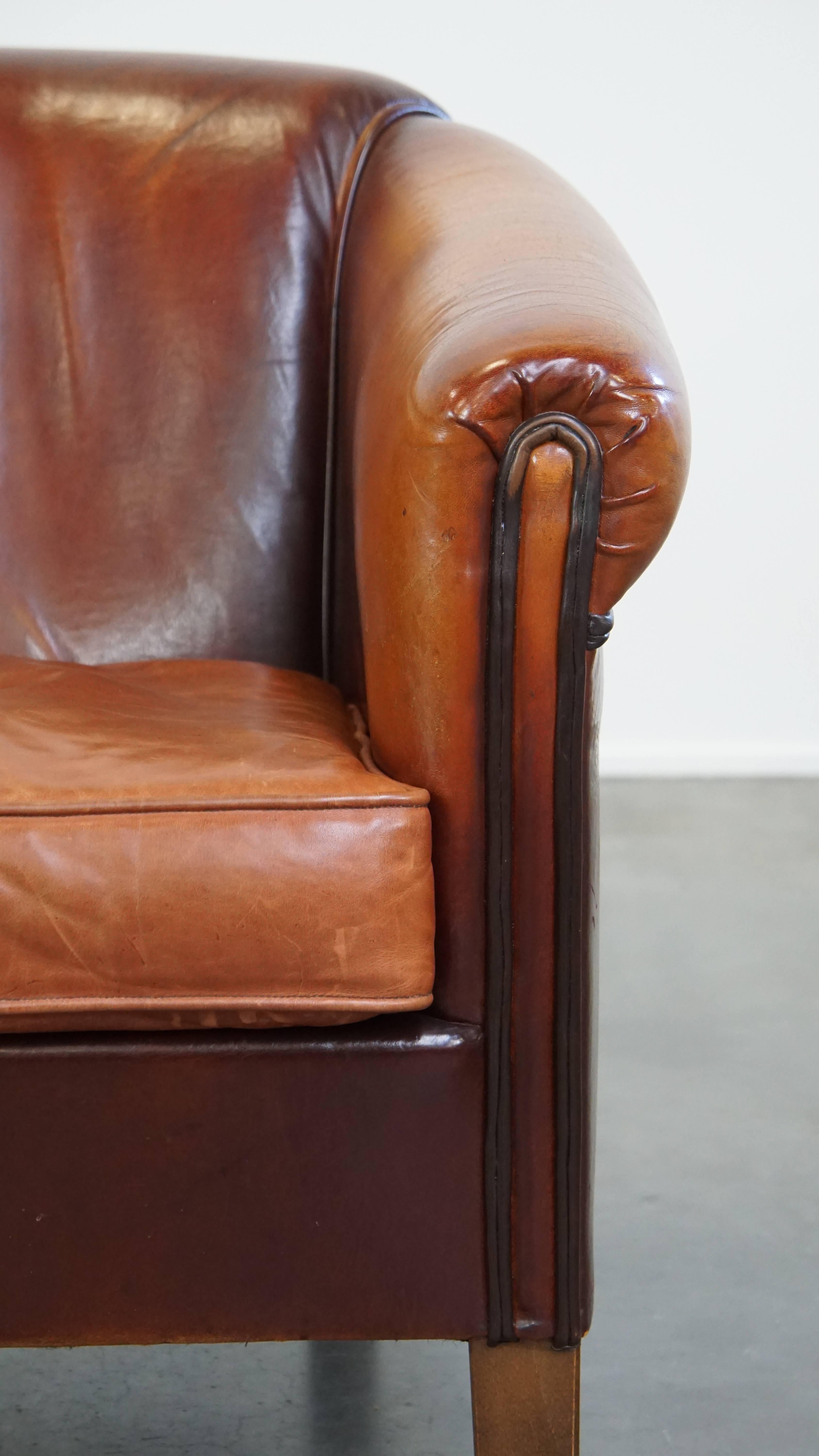 Sheepskin club chair with beautiful colors and comfortable seating For Sale 4