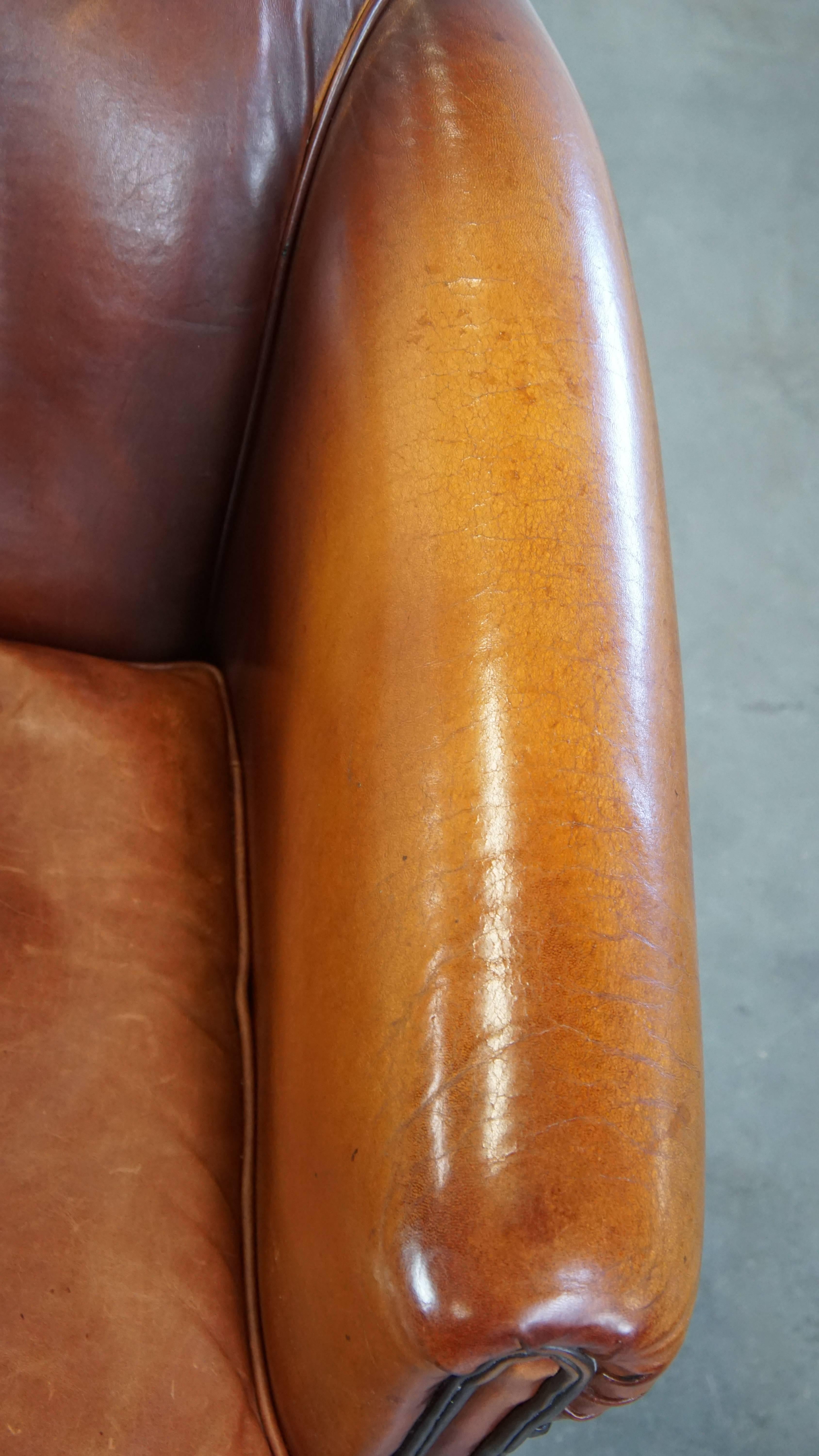 Sheepskin club chair with beautiful colors and comfortable seating For Sale 2