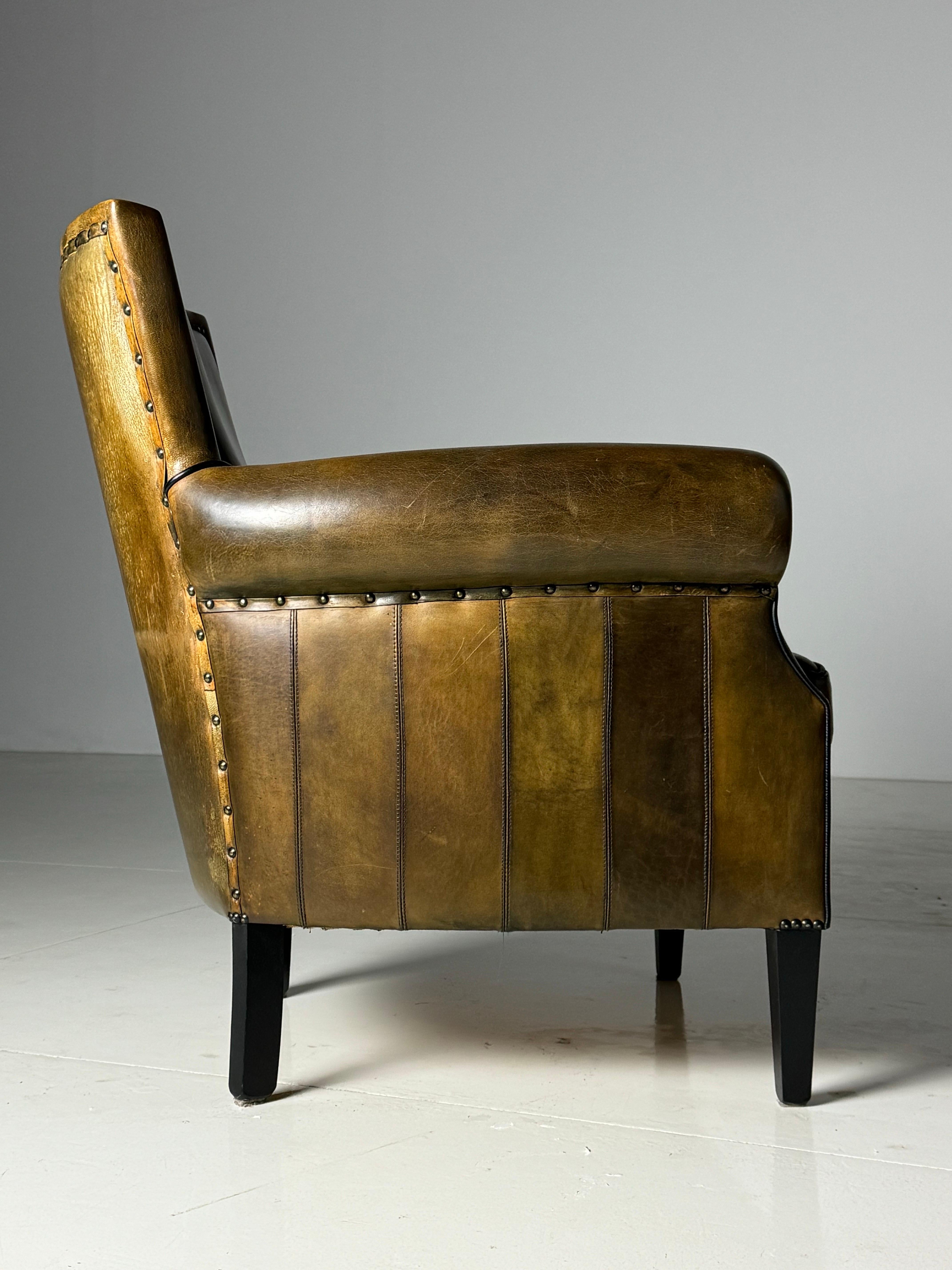 Sheepskin clubchair green leather For Sale 8