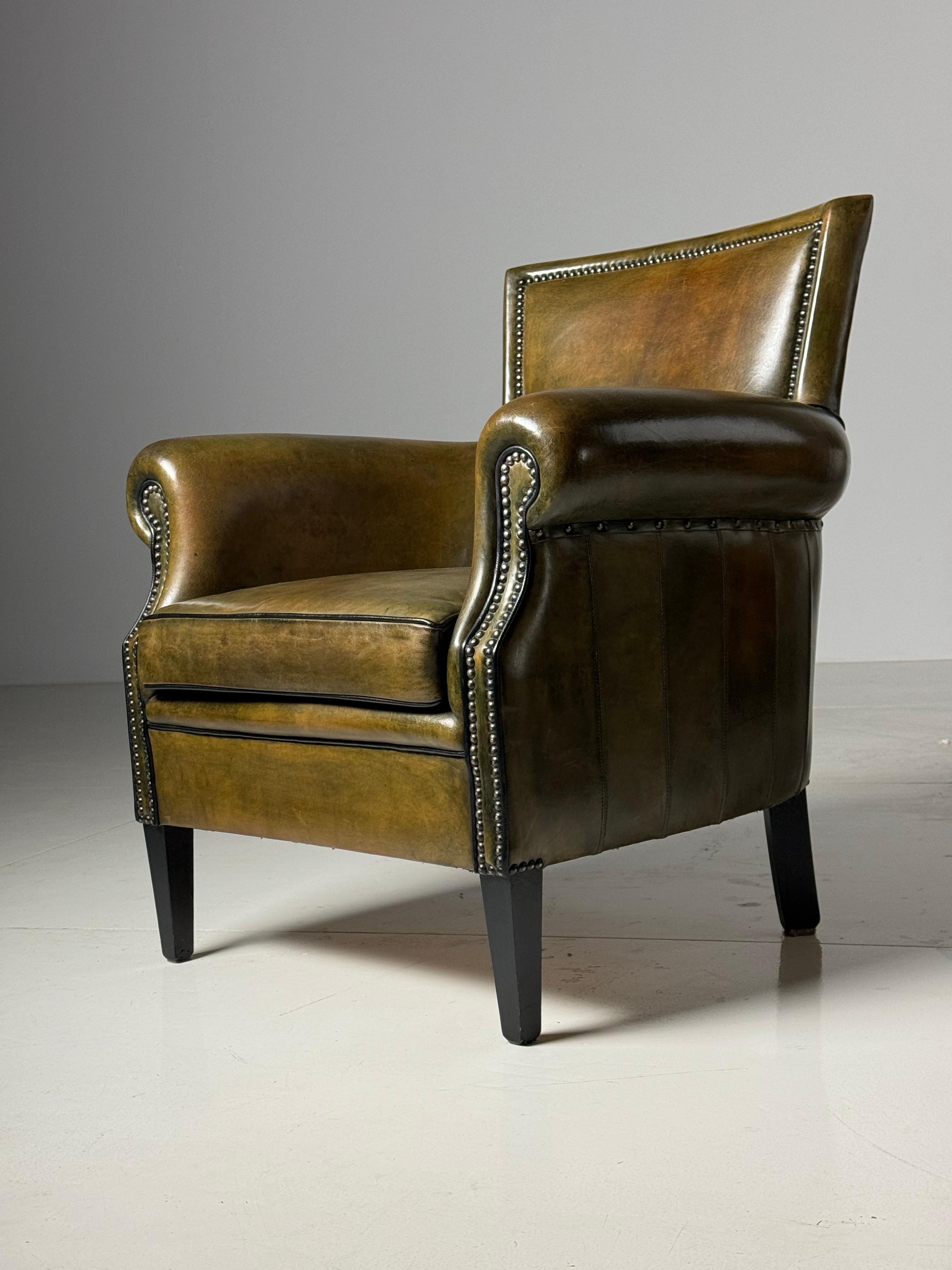 Late 20th Century Sheepskin clubchair green leather For Sale