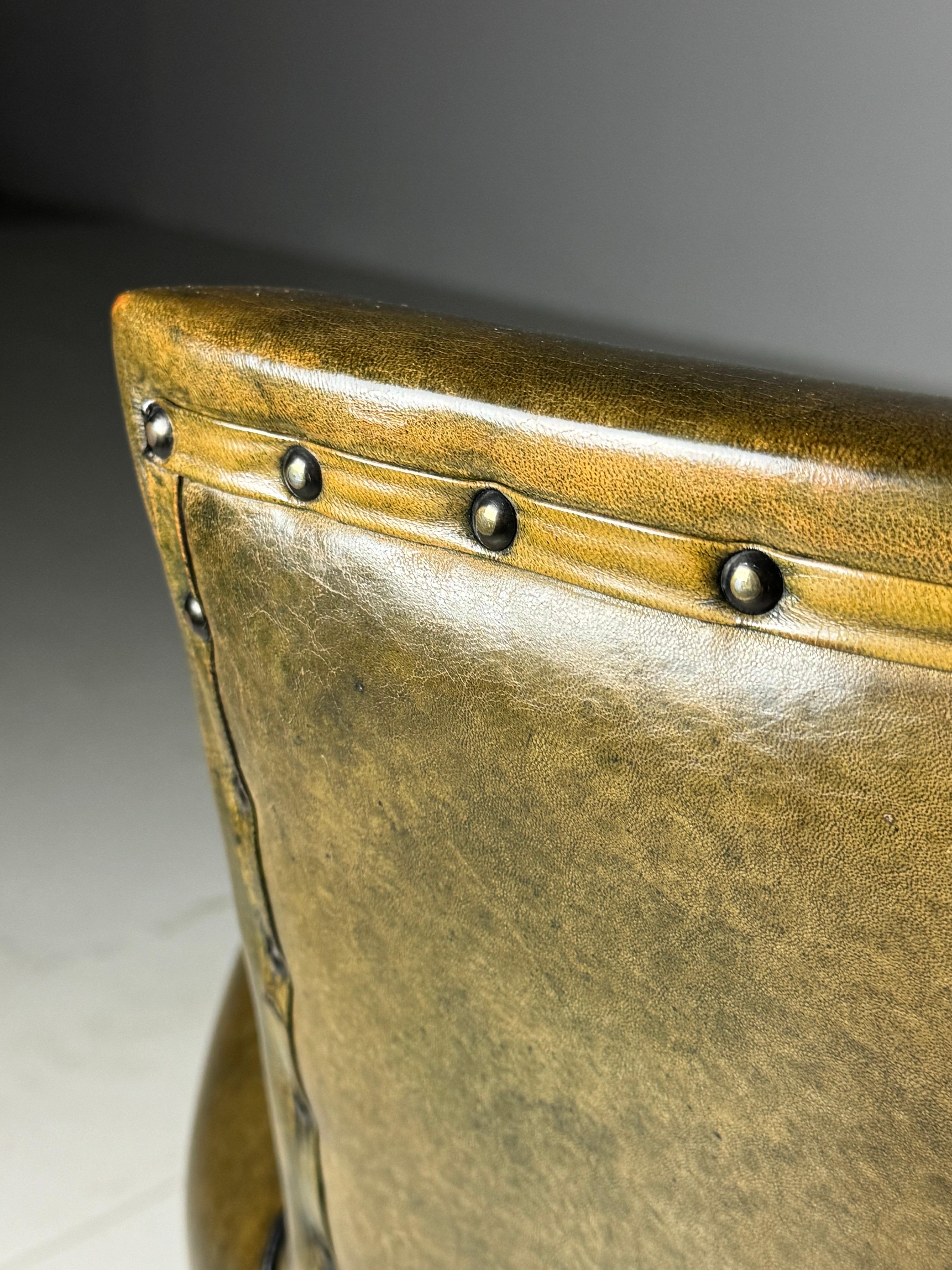 Sheepskin clubchair green leather For Sale 2