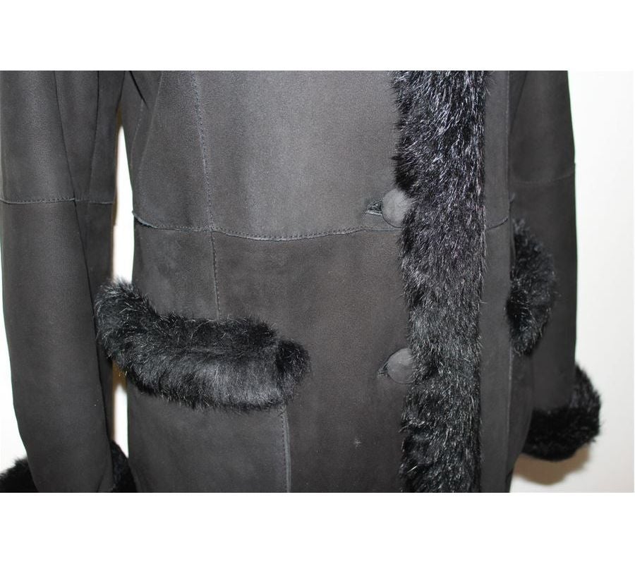 Black Giorgio Armani Sheepskin coat size 46 For Sale