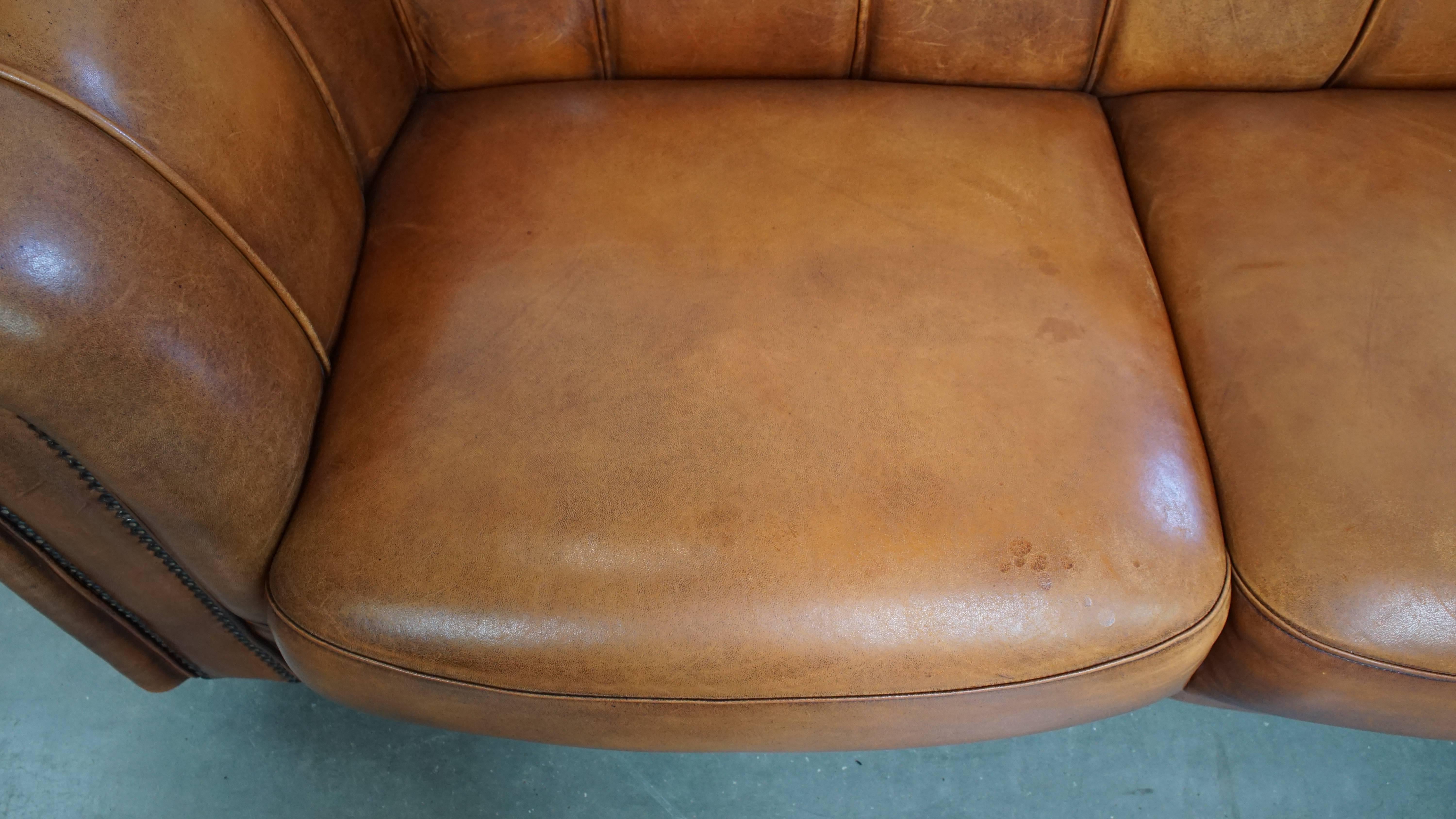 Canapé design 2,5 places en cuir de mouton Bon état - En vente à Harderwijk, NL