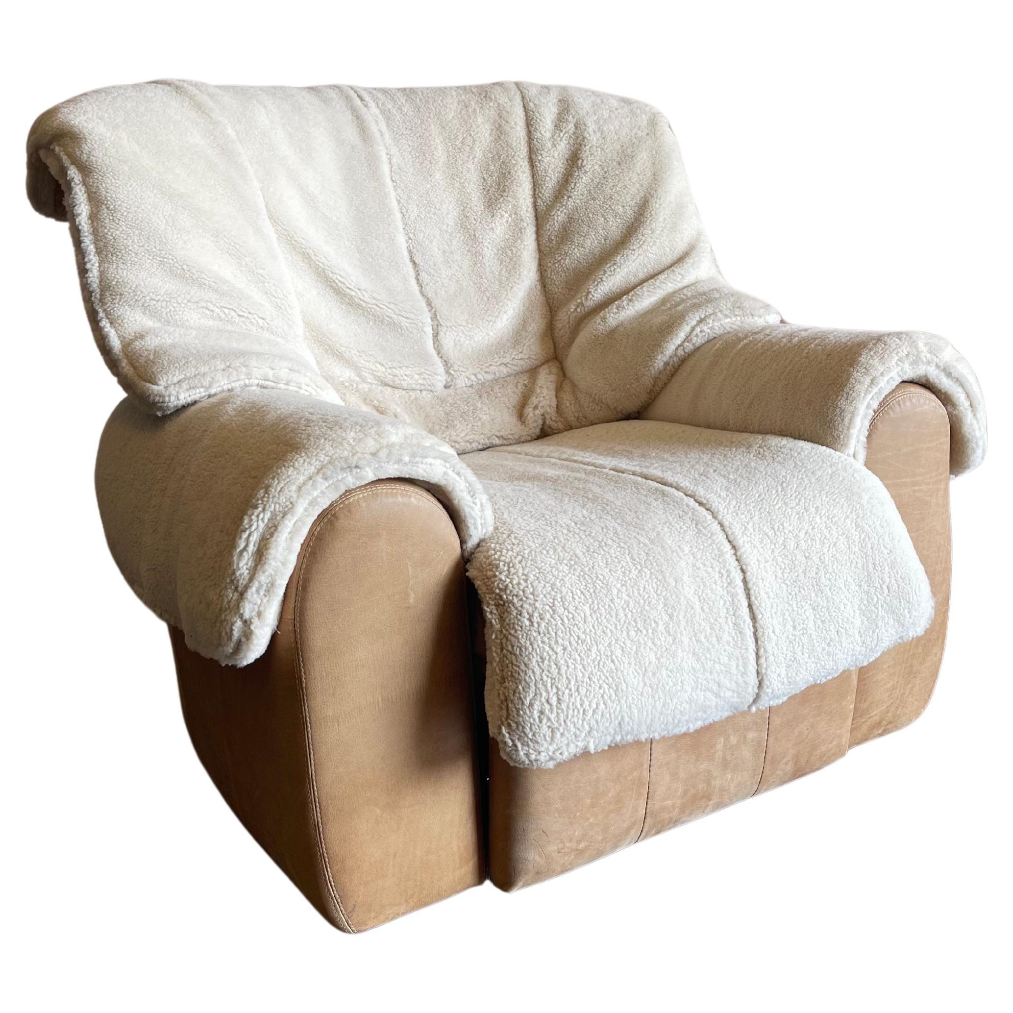 Sheepskin & Leather Alberto Rosselli for Saporiti Italia Style Lounge Chair For Sale
