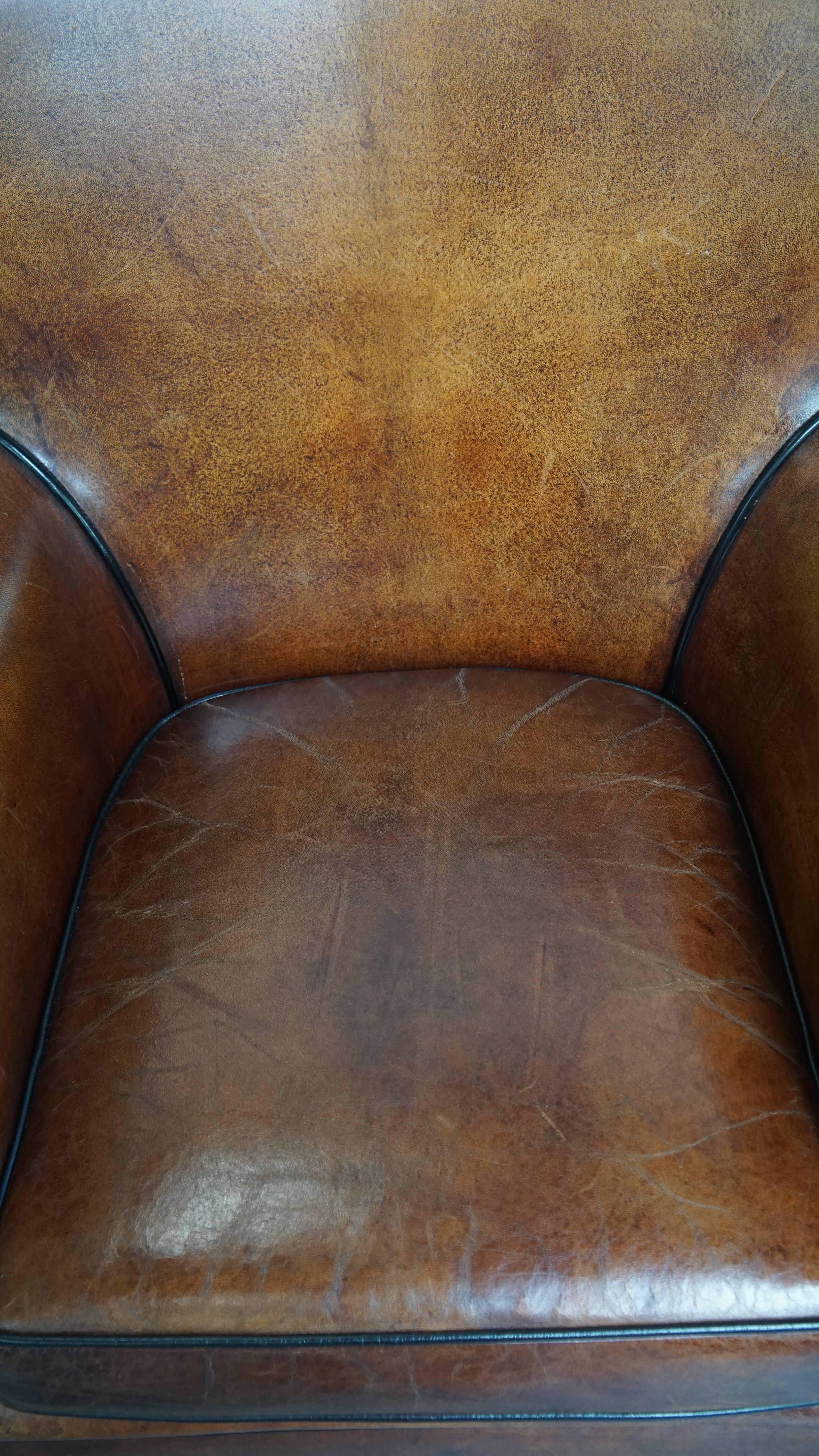 XXIe siècle et contemporain Fauteuil en cuir de mouton en vente