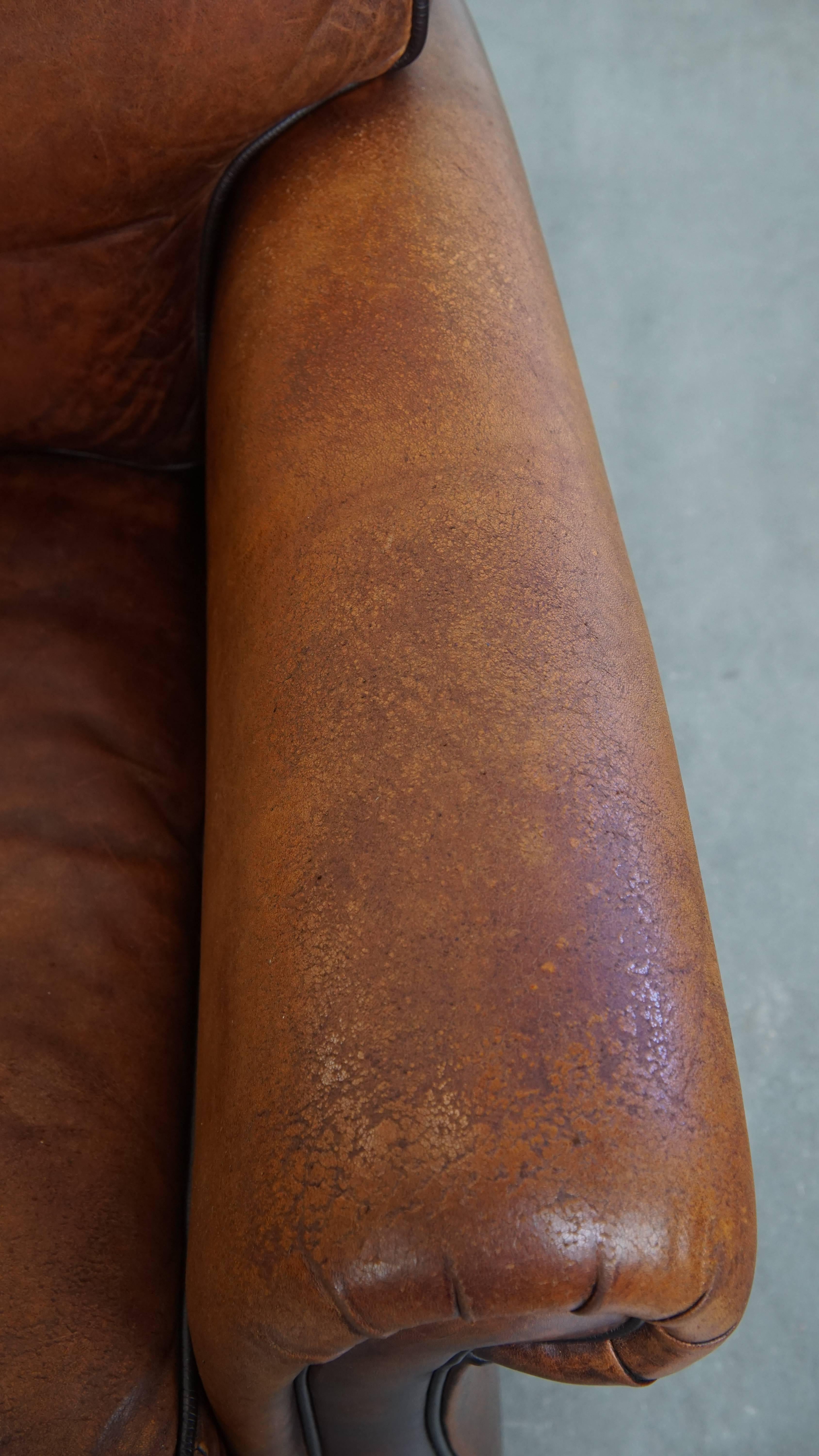 Sillón de piel de oveja de estilo inglés en venta 1