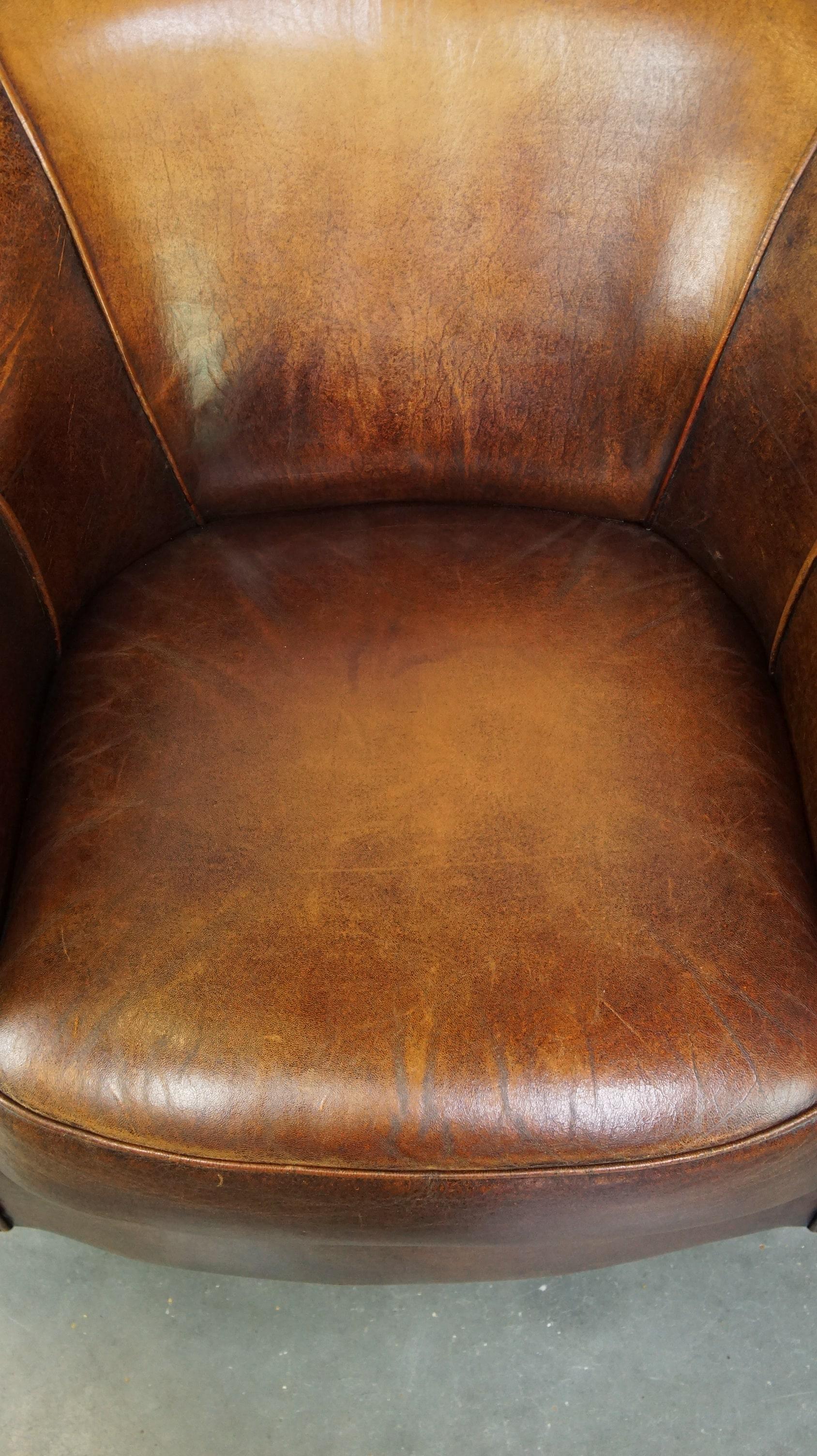 Contemporary Sheepskin leather club armchair with beautiful colors and comfortable seating For Sale