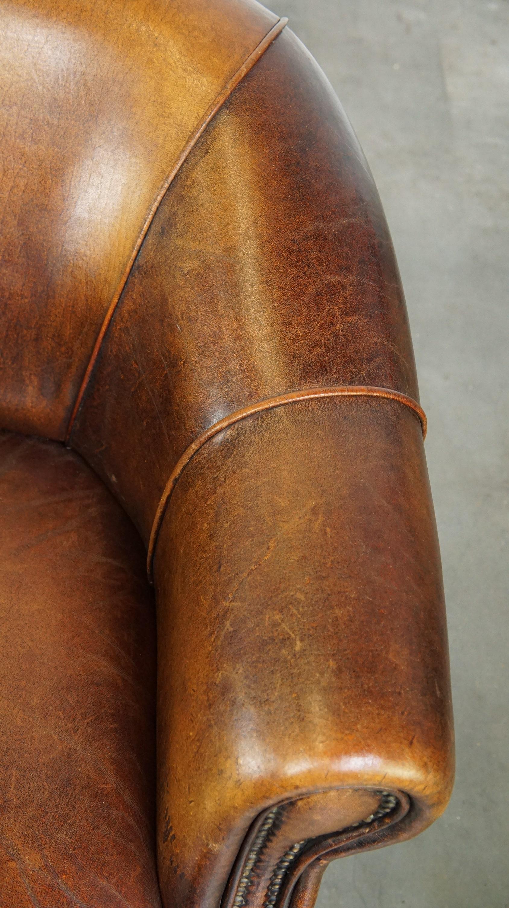 Sheepskin leather club armchair with beautiful colors and comfortable seating For Sale 1