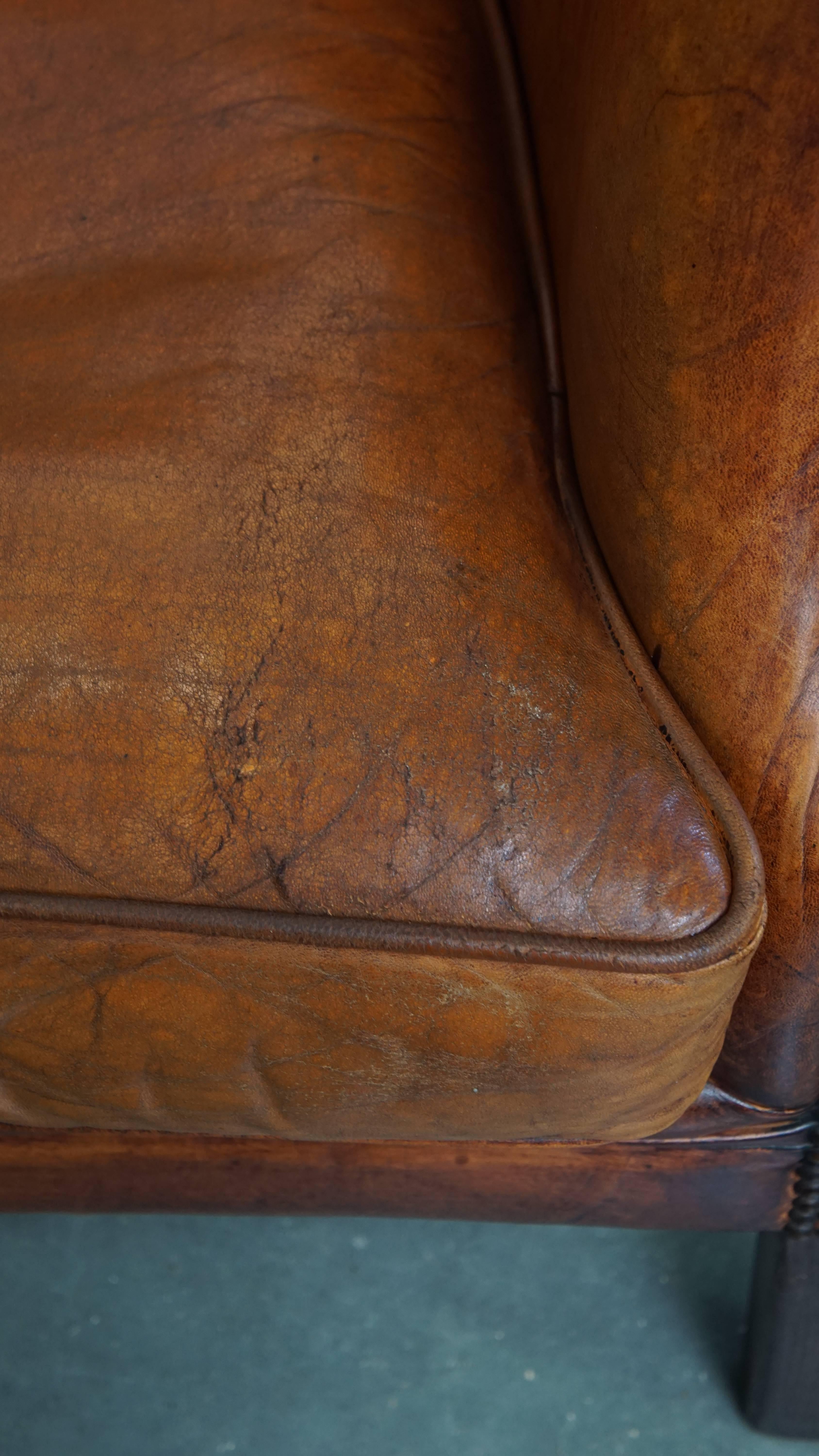 Fauteuil club en cuir de mouton en vente 4
