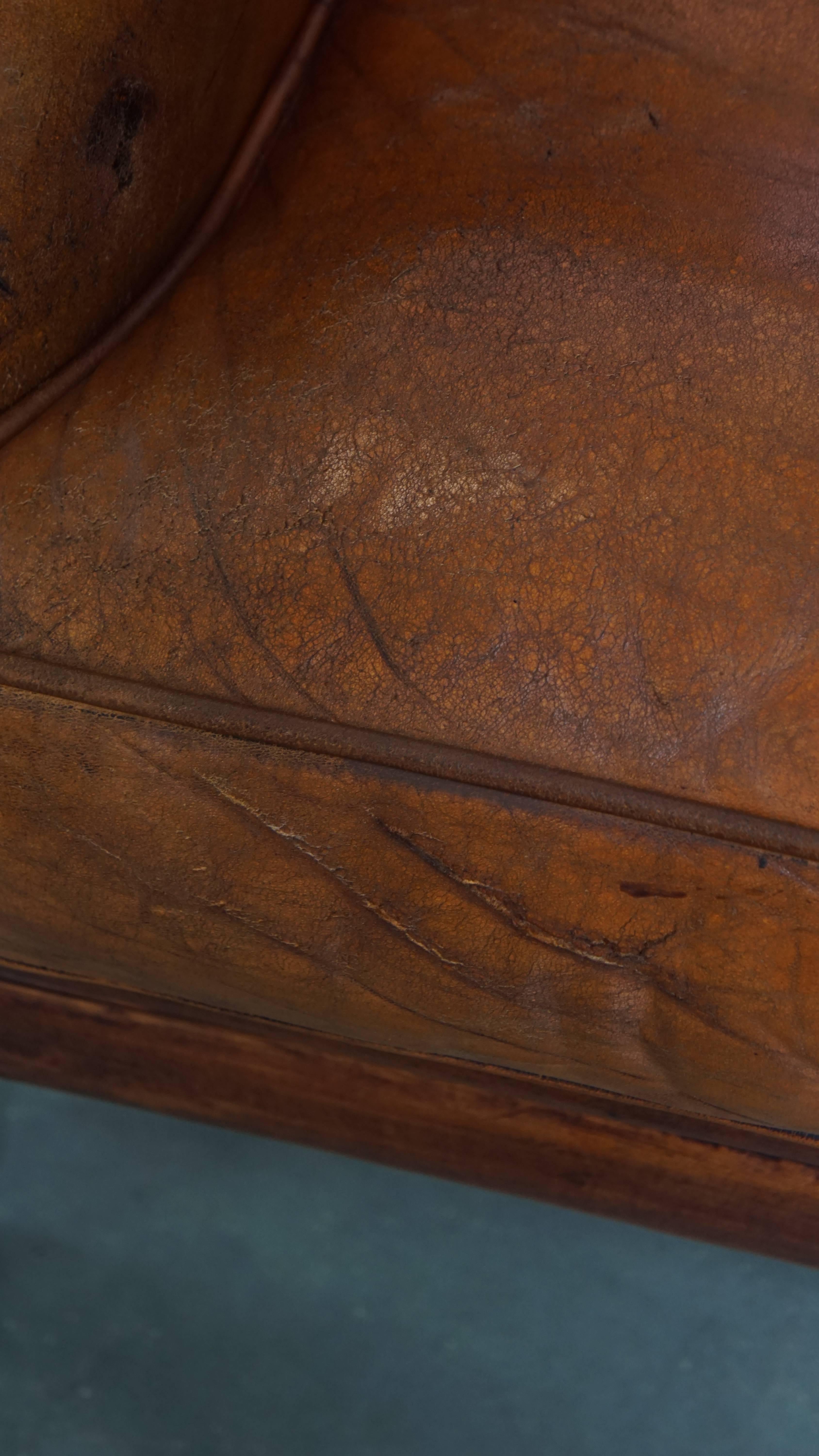 Fauteuil club en cuir de mouton en vente 5