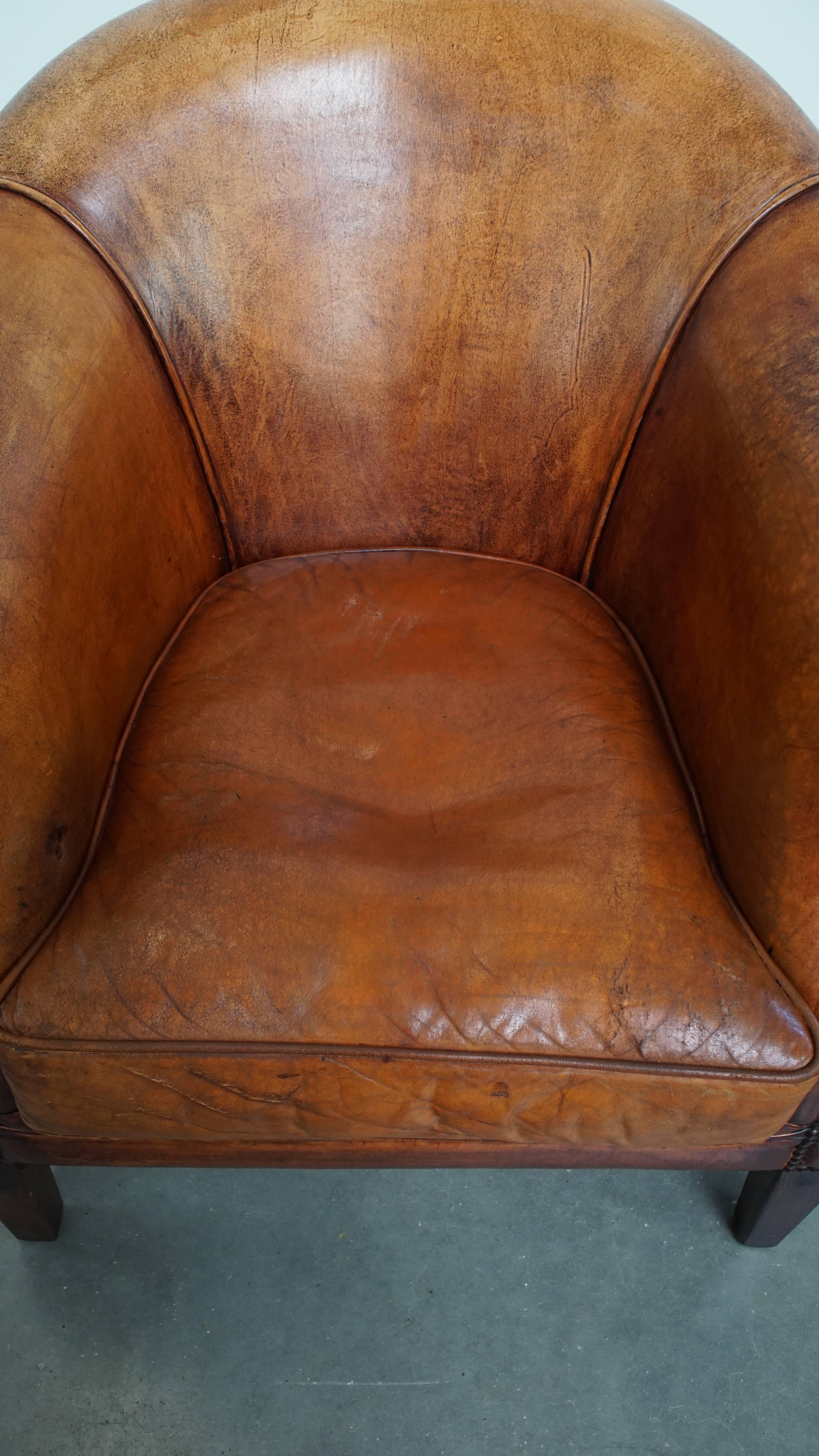 XXIe siècle et contemporain Fauteuil club en cuir de mouton en vente