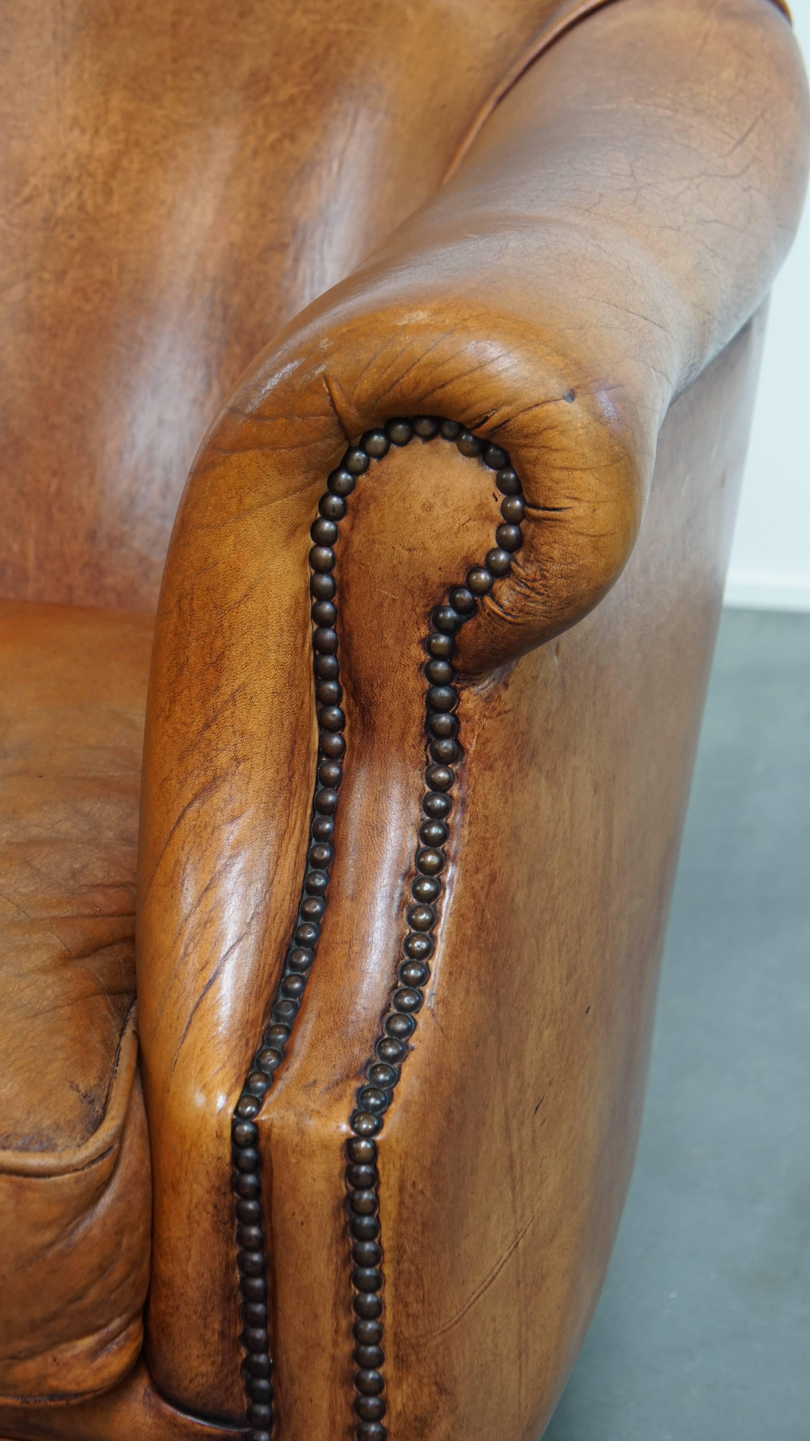 Fauteuil club en cuir de mouton en vente 2