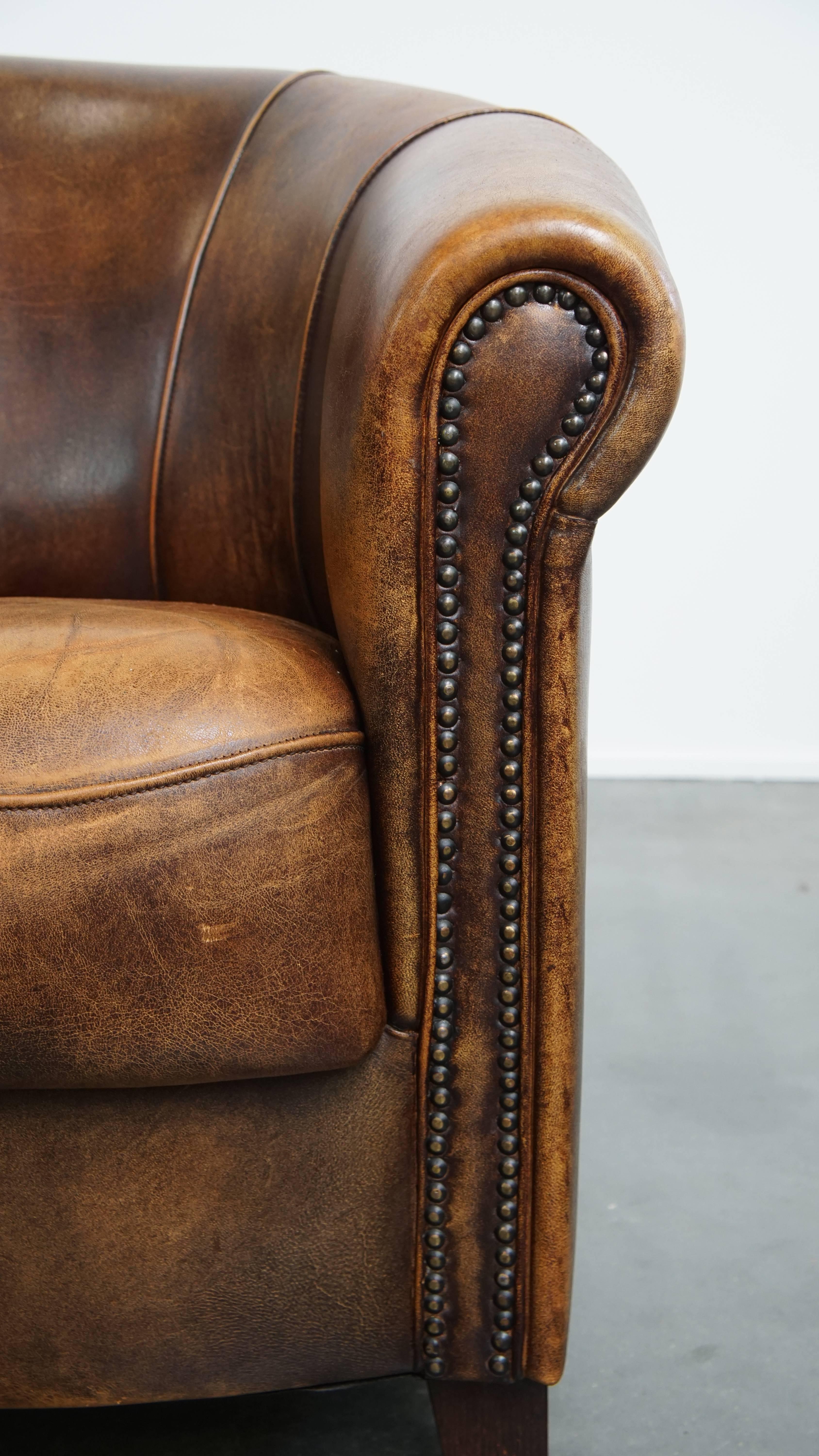 Fauteuil club en cuir de mouton en vente 2