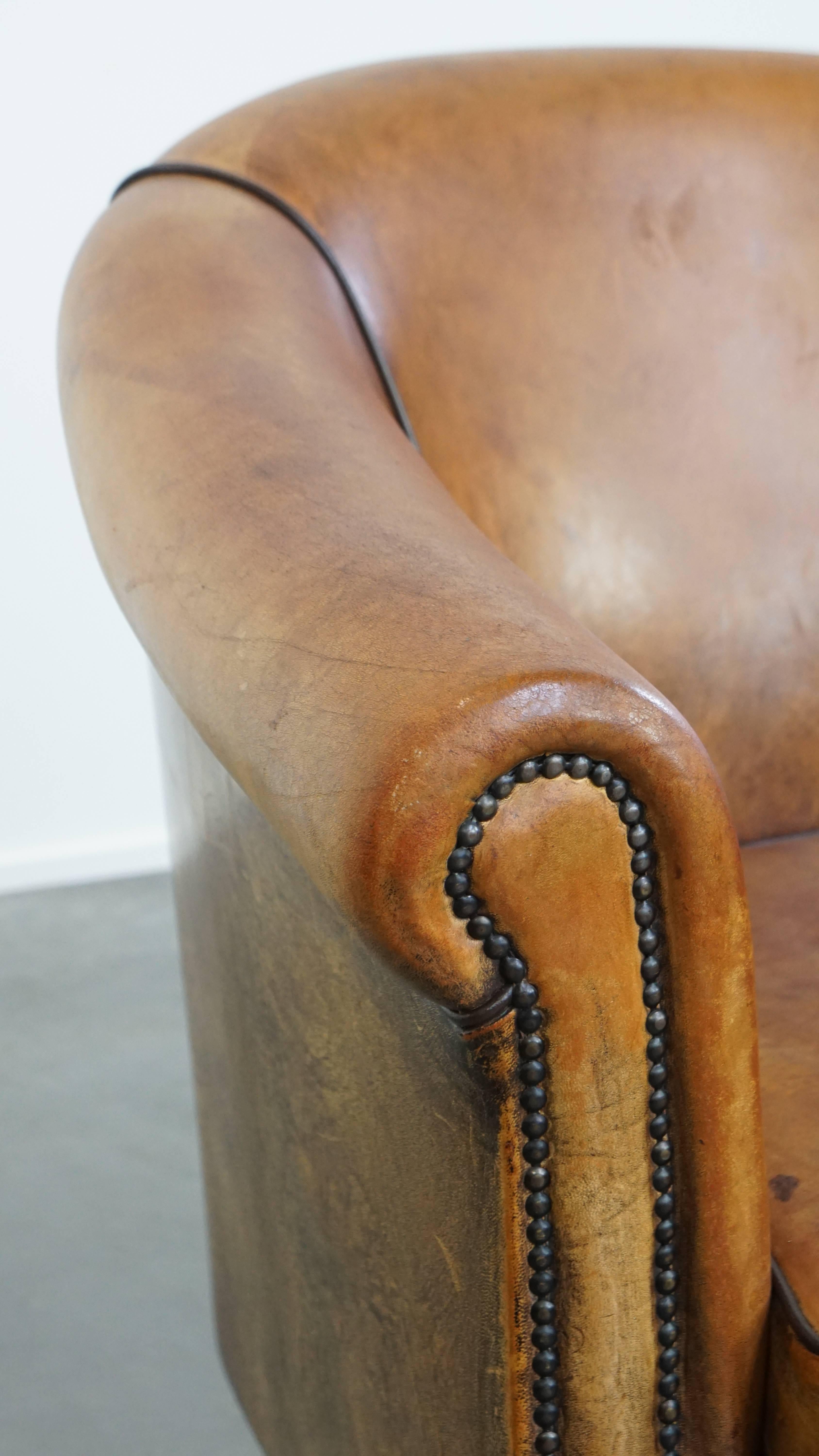 Sheepskin Leather Club Chair in English Style For Sale 8