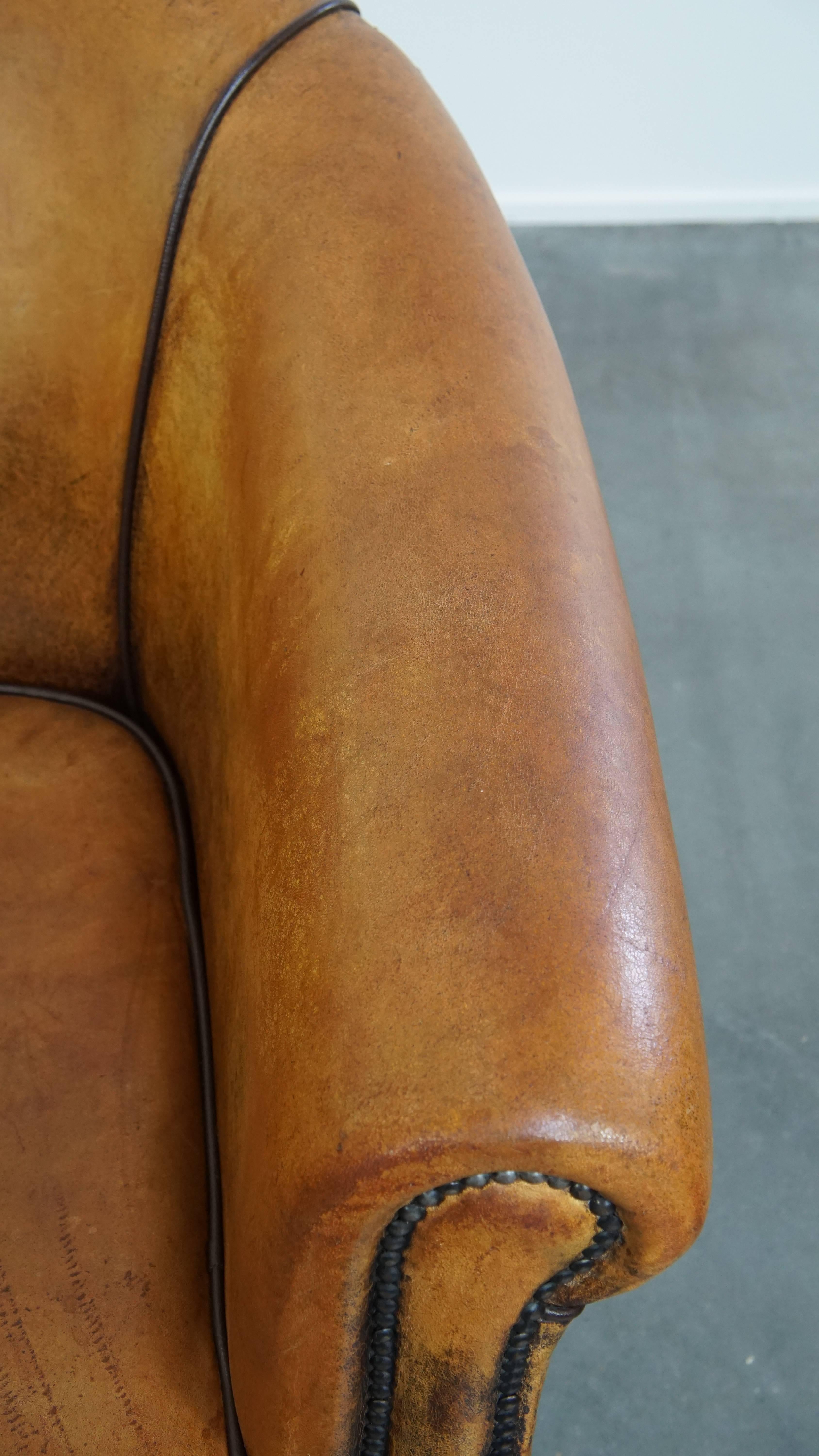 Sheepskin Leather Club Chair in English Style For Sale 2