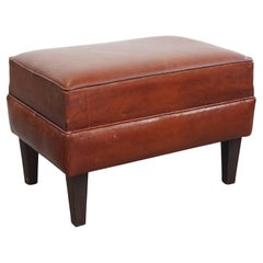 Pouf in pelle di pecora color cognac
