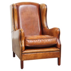 Silla Wingback de Piel de Oveja con Ribete Negro