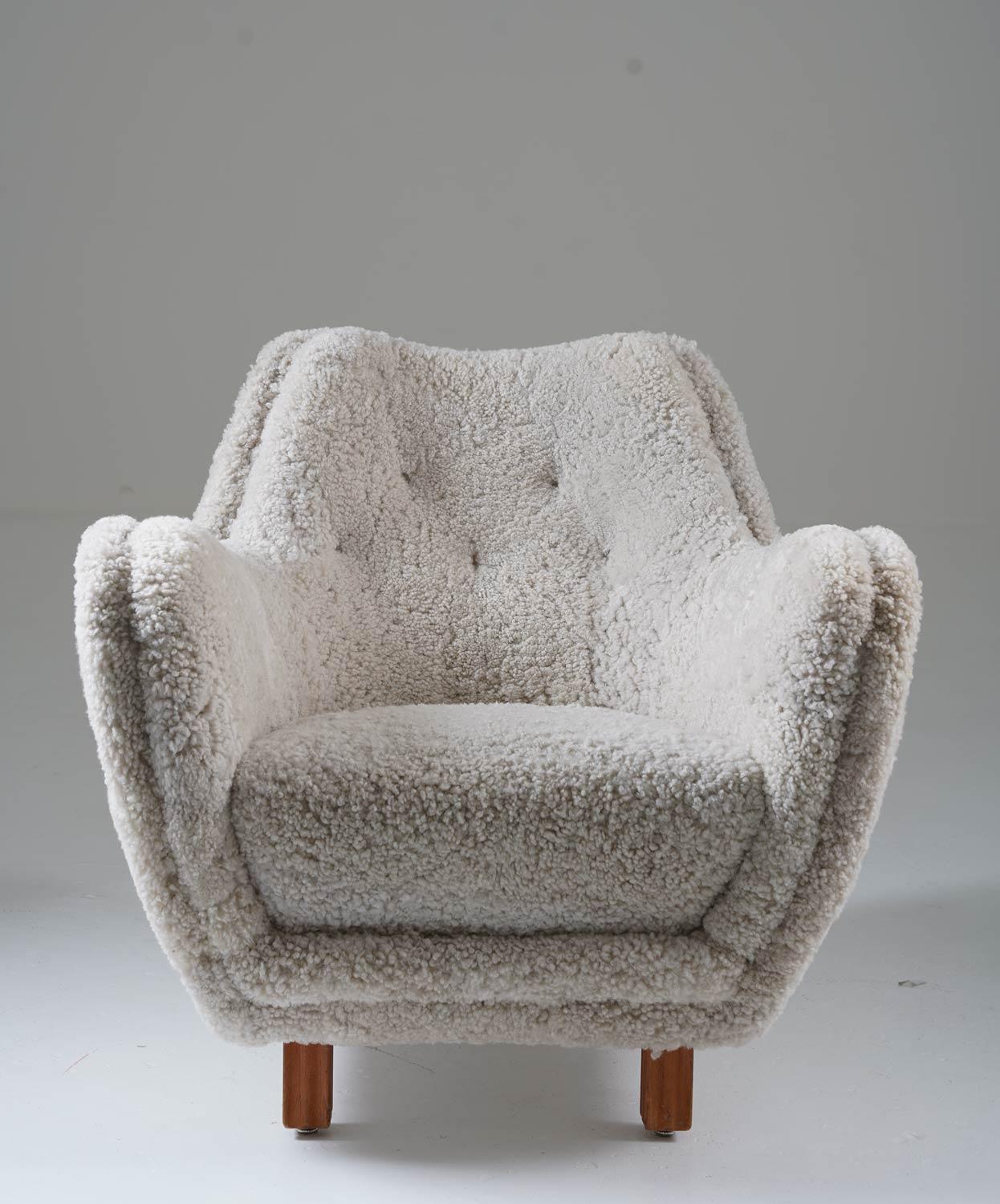 20th Century Sheepskin Modern Lounge chairs by Sten Wicéns Möbelfabrik 1950s, Sweden