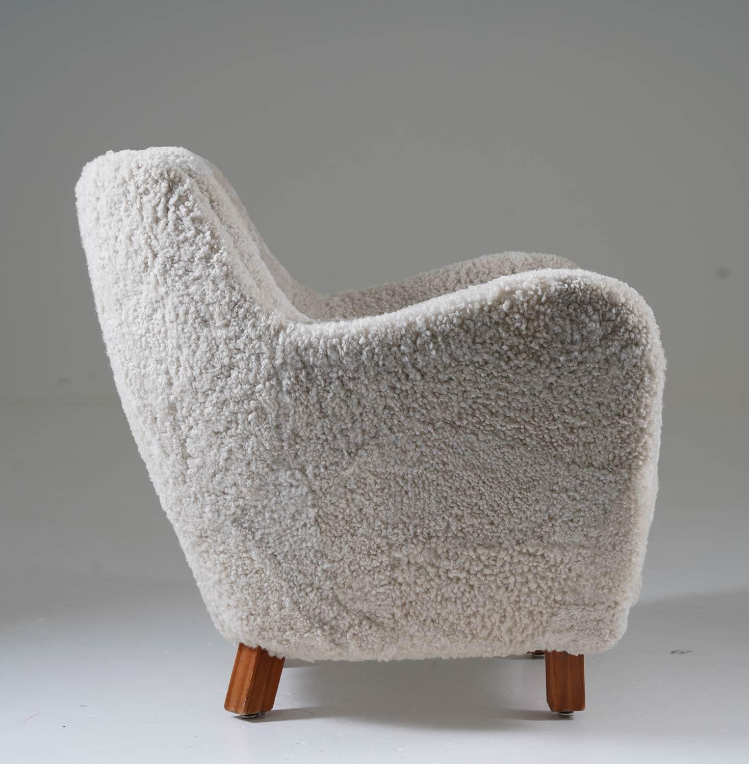 Sheepskin Modern Lounge chairs by Sten Wicéns Möbelfabrik 1950s, Sweden 1