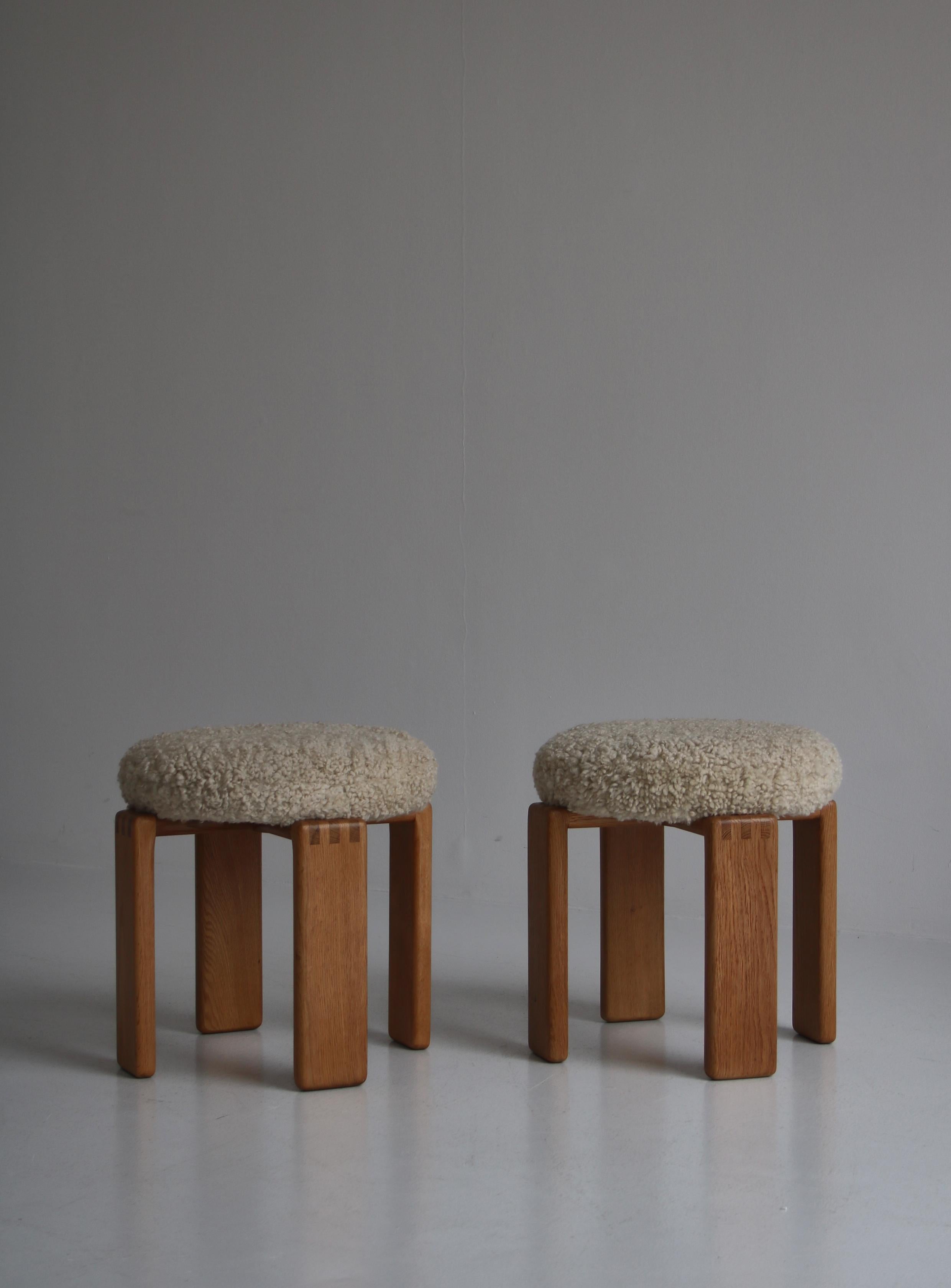 Sheepskin & Oak 