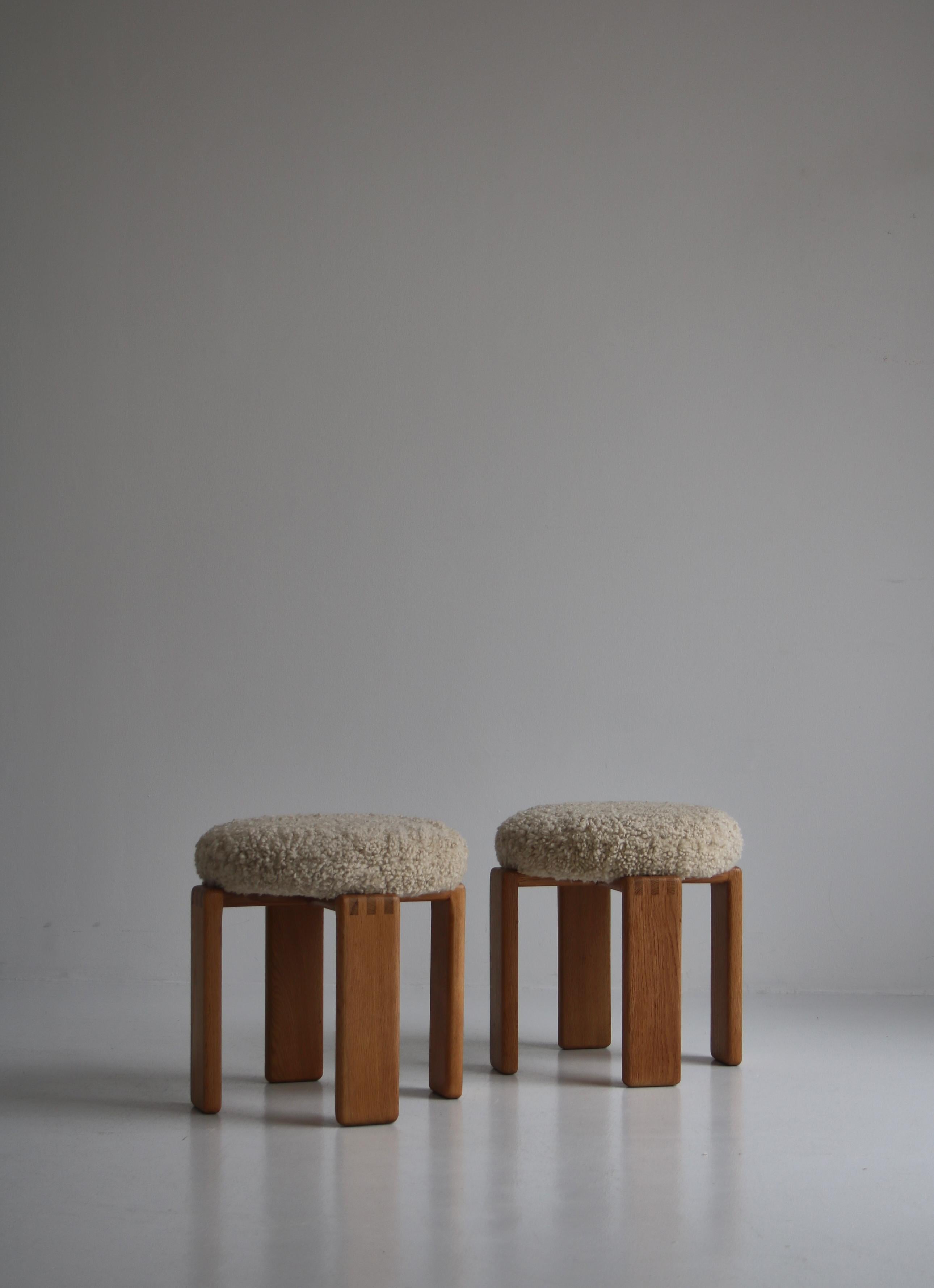 Sheepskin & Oak 