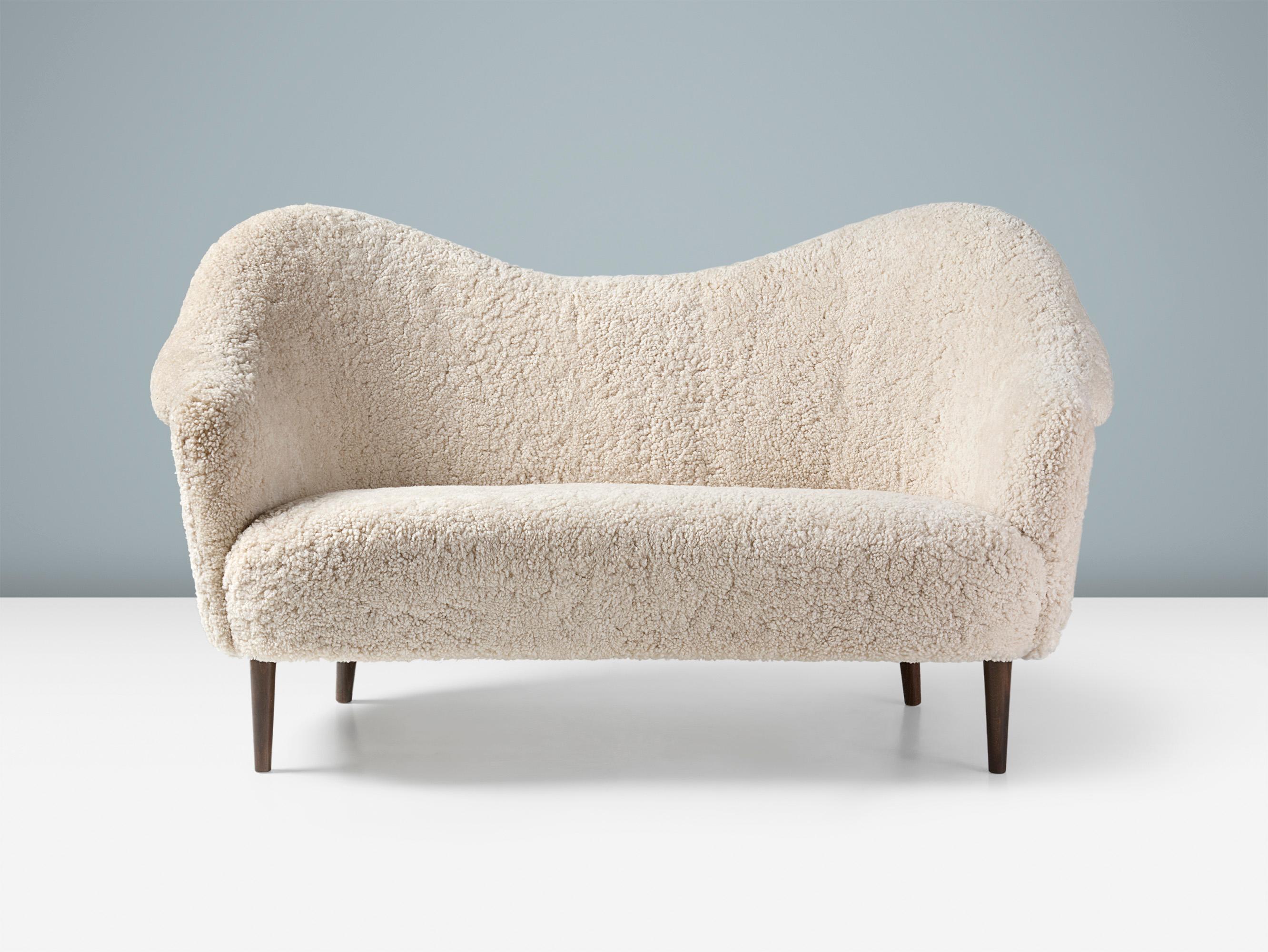 Schafsleder-Samspel-Sofa von Carl Malmsten (21. Jahrhundert und zeitgenössisch) im Angebot