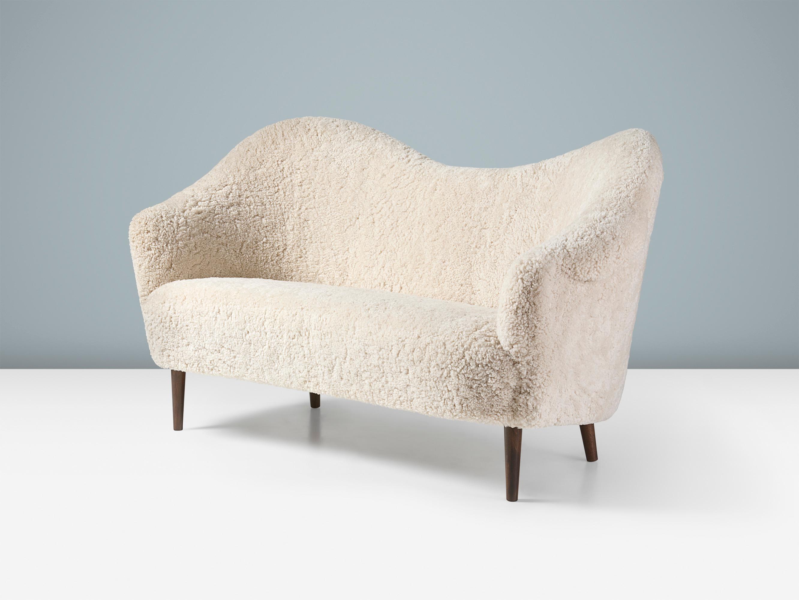 Schafsleder-Samspel-Sofa von Carl Malmsten (Schaffell und Schafleder) im Angebot