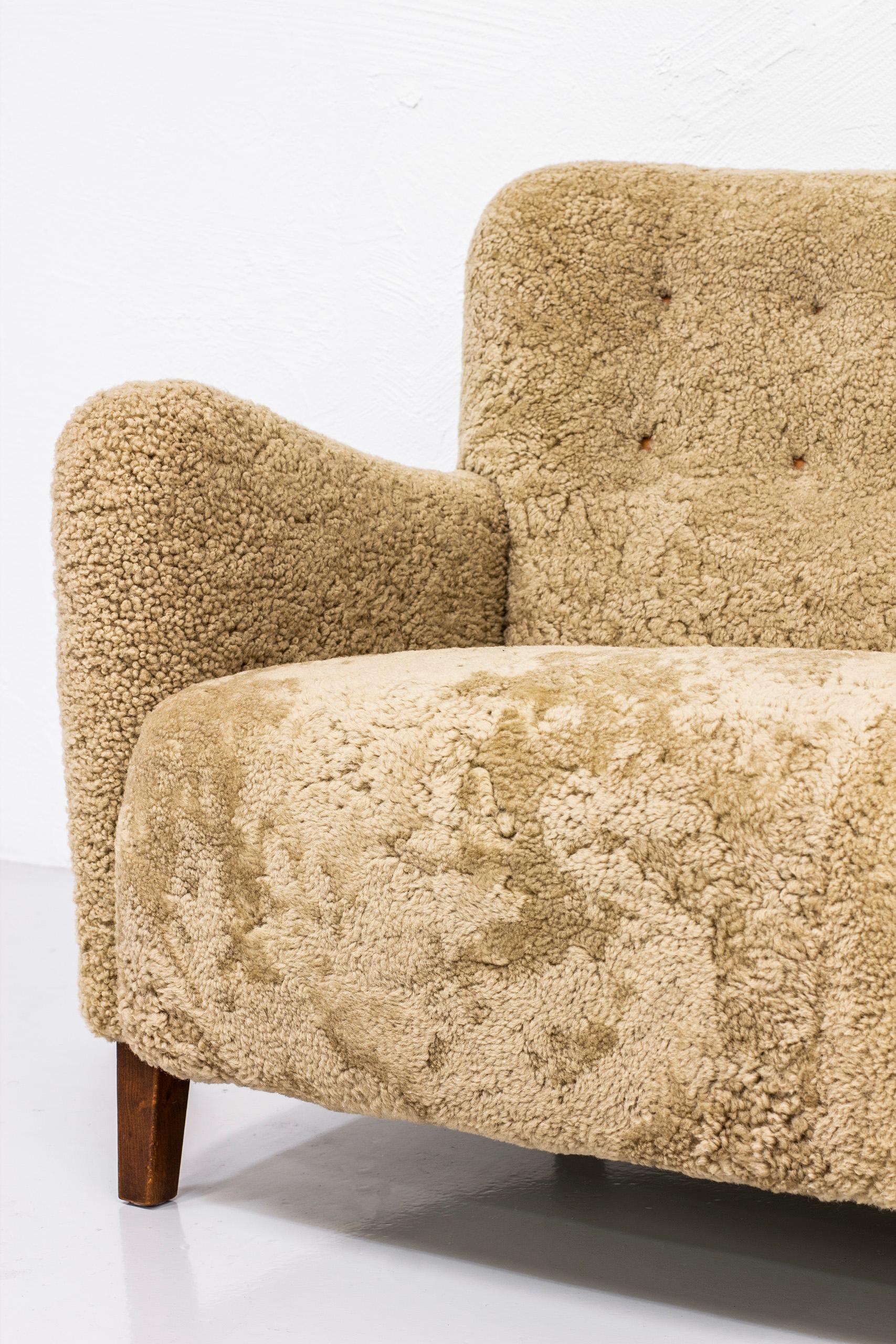 Sheepskin Sofa by Fritz Hansen, Denmark, 1940s 3