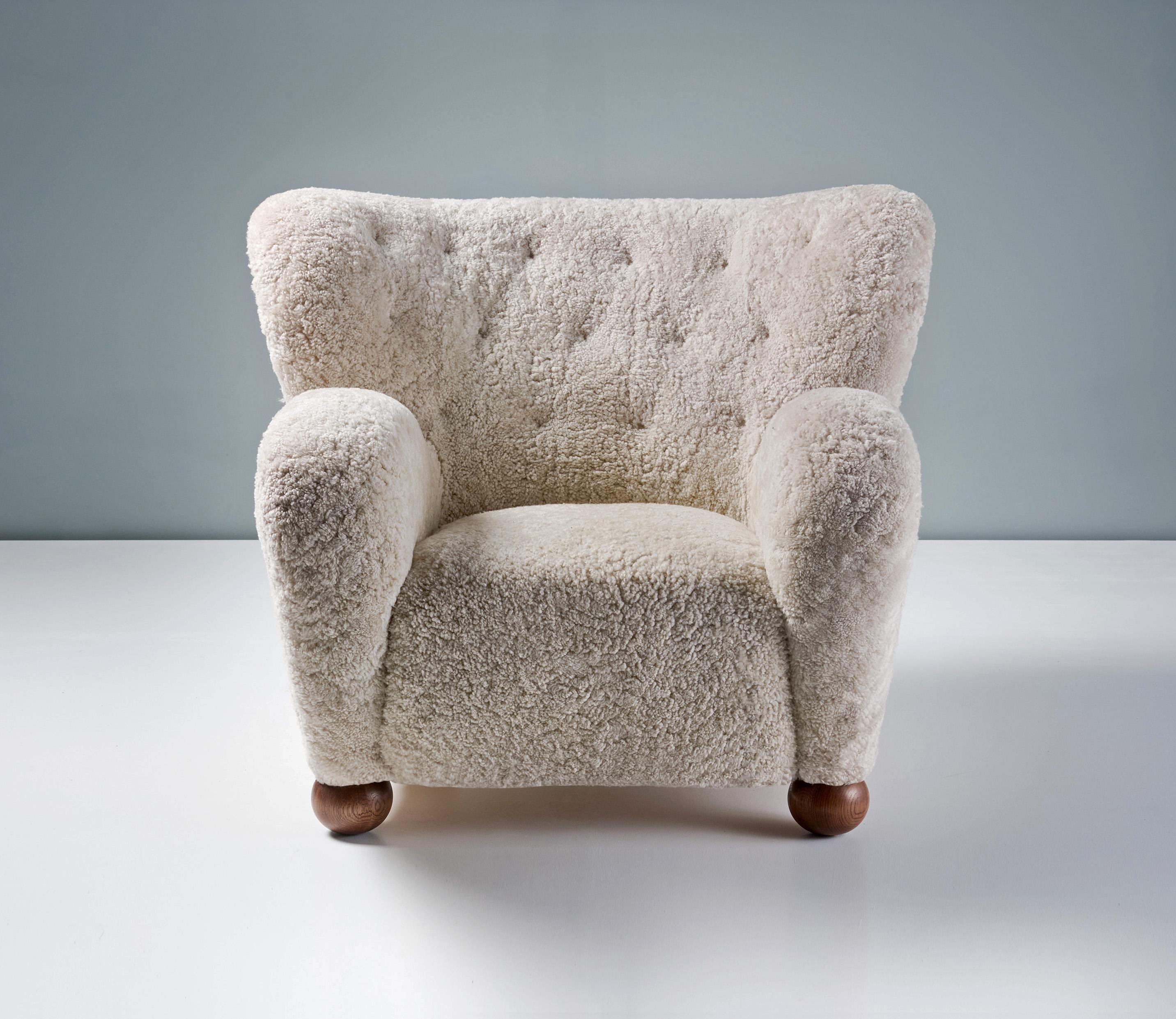 Scandinavian Modern Sheepskin Wing Chair attributed to Marta Blomstedt for Hotel Aulanko  For Sale