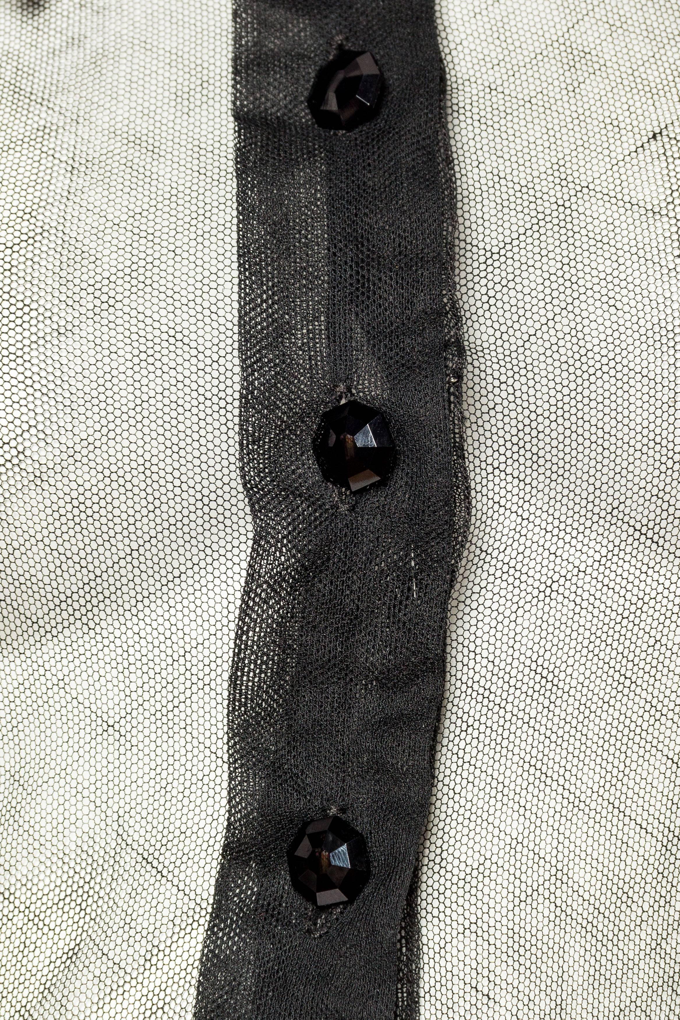 Durchsichtiges Netzkleid aus den 1930er Jahren mit Schleife und paillettenbesetztem Kragen im Gucci-Stil im Angebot 6