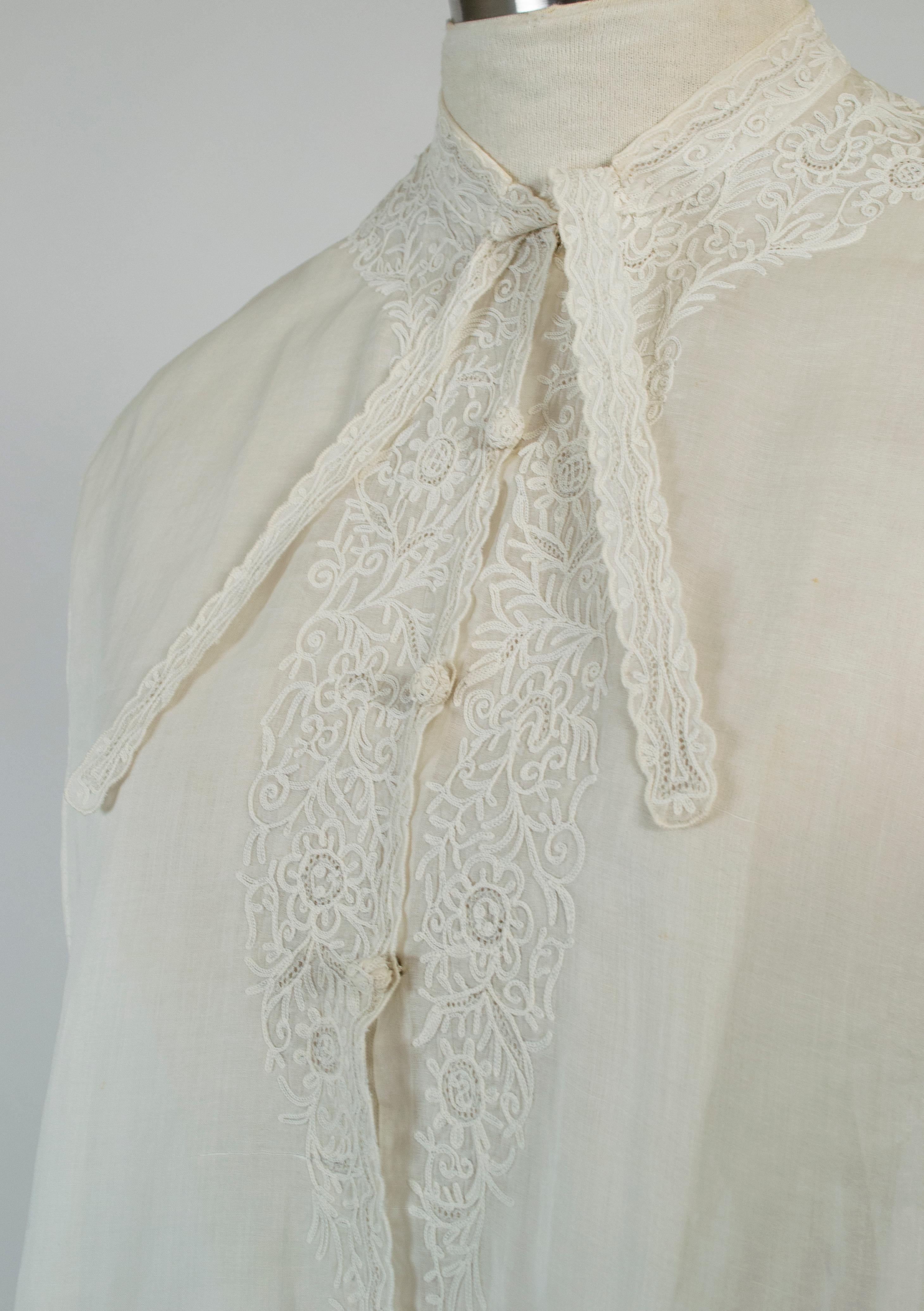 Dickey-S-M chemise édouardienne transparente en toile de chemise transparente à col noué et à encolure ras du cou, années 1910 Pour femmes en vente