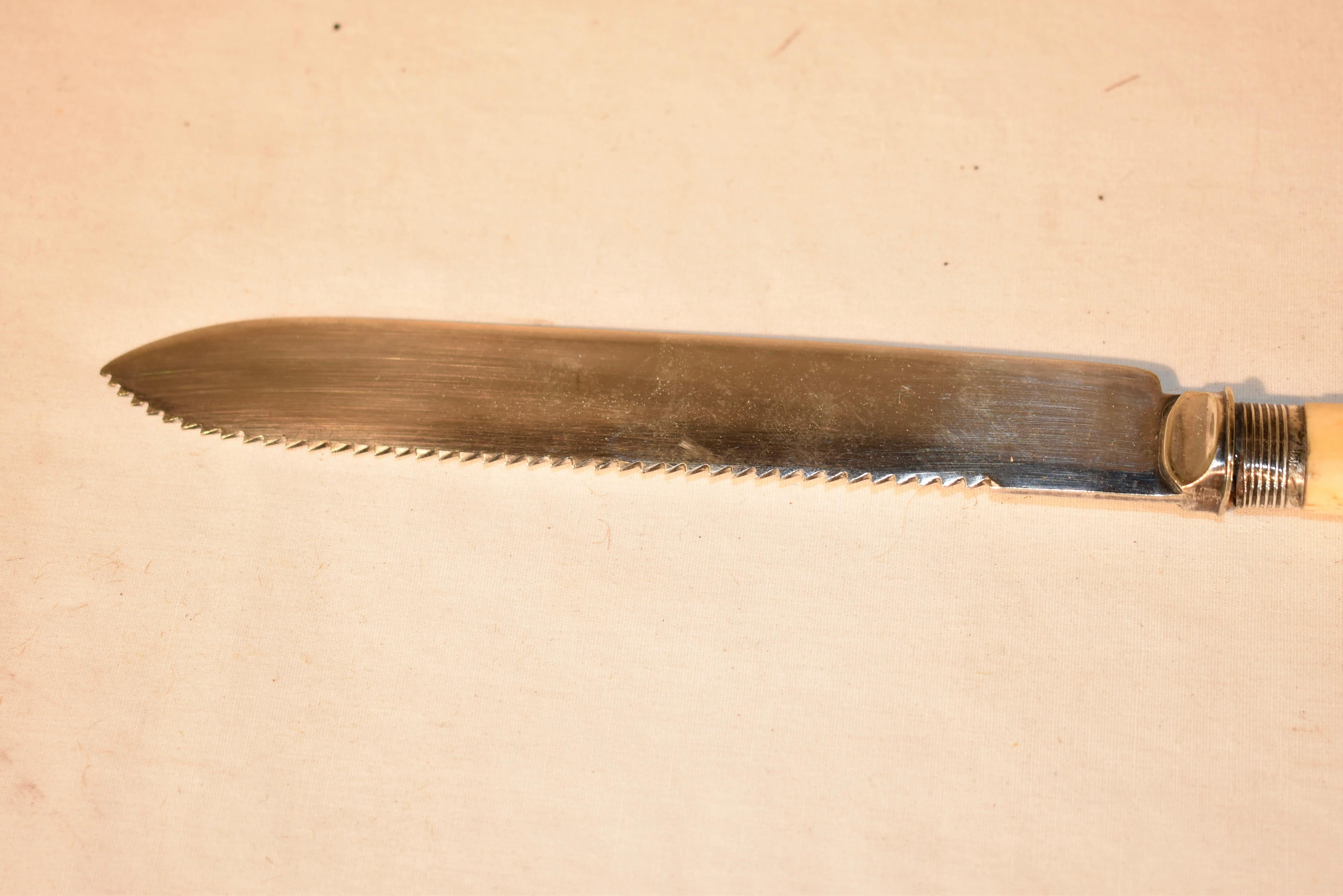 Couteau à gâteau Sheffield, daté de 1901 en vente 2