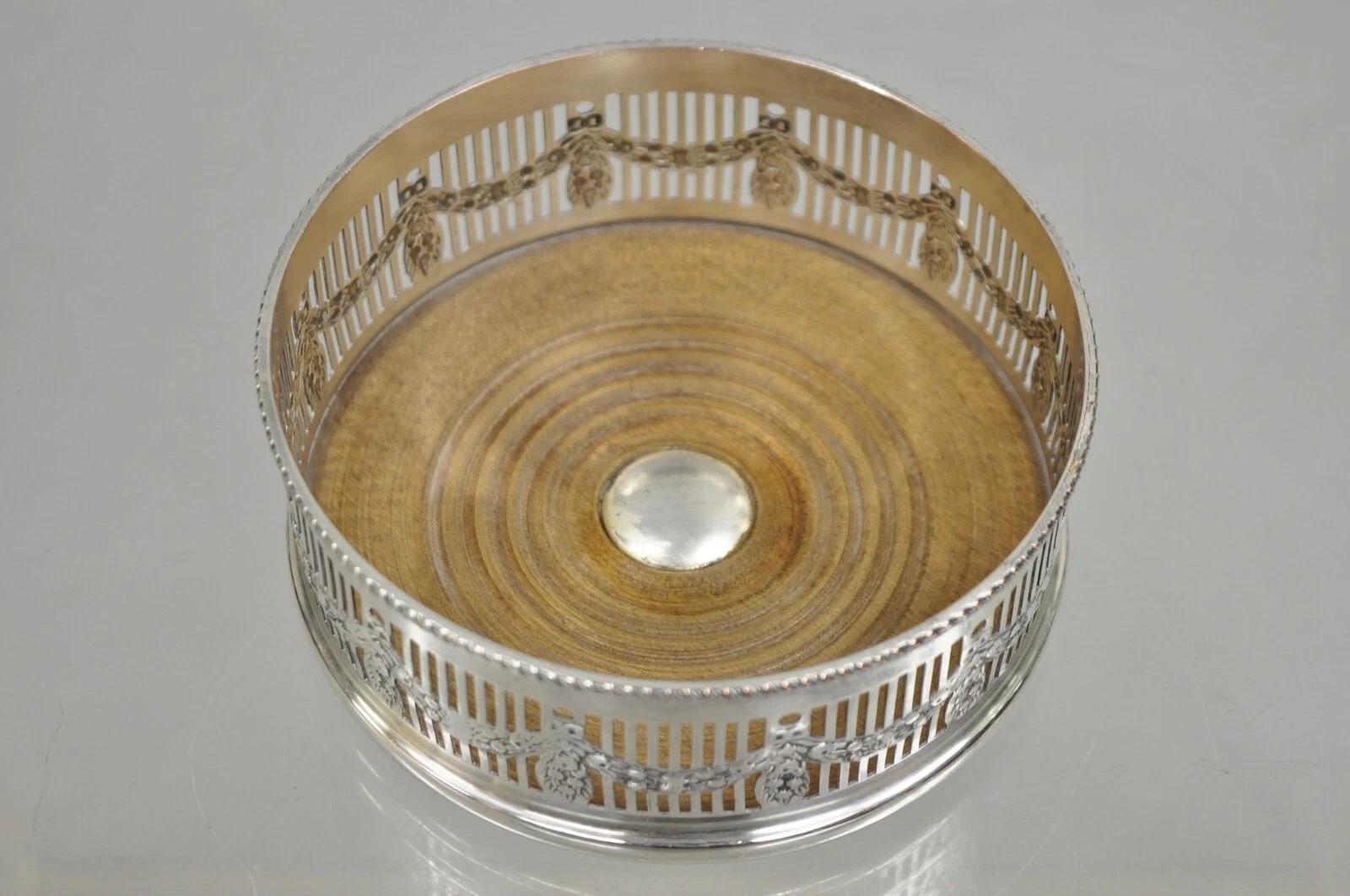 Inconnu Sheffield Edwardian Silver Plated Fretwork Draped Mahogany Wine Bottle Coaster (sous-verre pour bouteille de vin) en vente