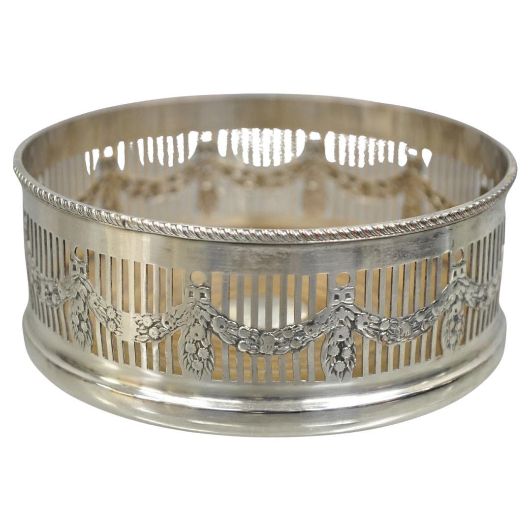 Sheffield Edwardian Silver Plated Fretwork Draped Mahogany Wine Bottle Coaster (sous-verre pour bouteille de vin) en vente