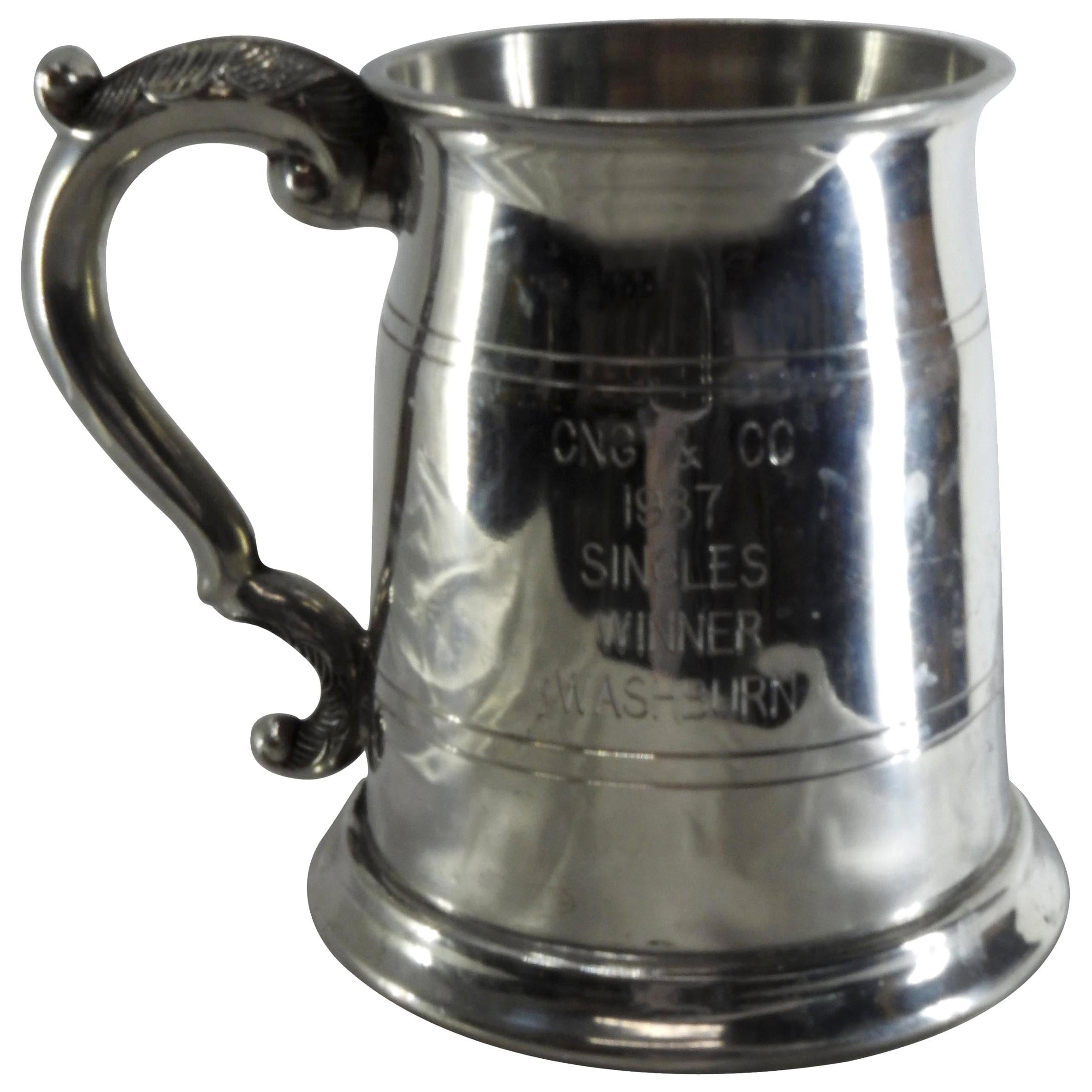 Klassisches Tankard aus Old Sheffield England mit Gravur aus Zinn im Angebot