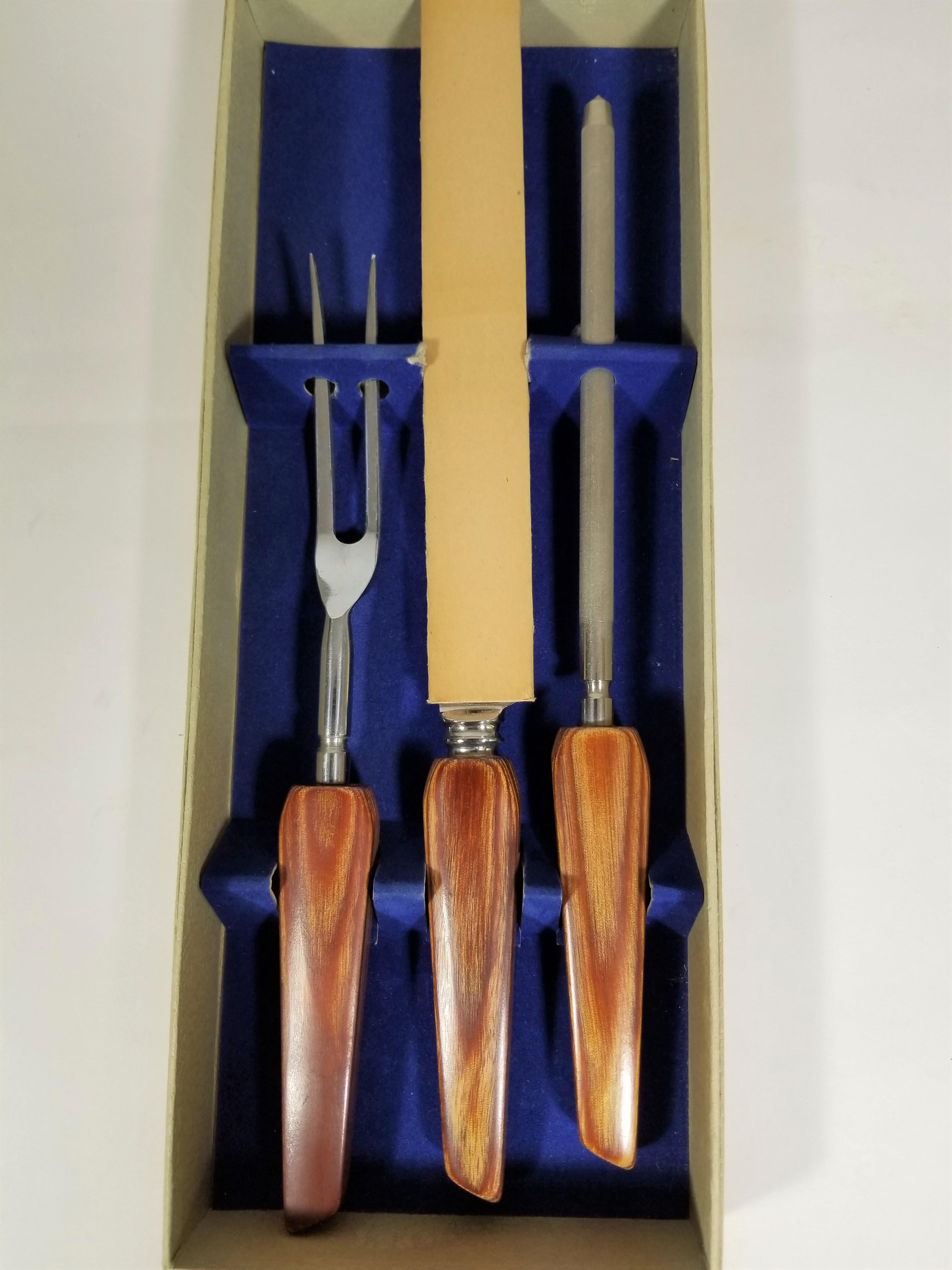 Sheffield England, 3-teiliges Set aus Schnitzereien oder Besteck aus Rosenholz im Angebot 1