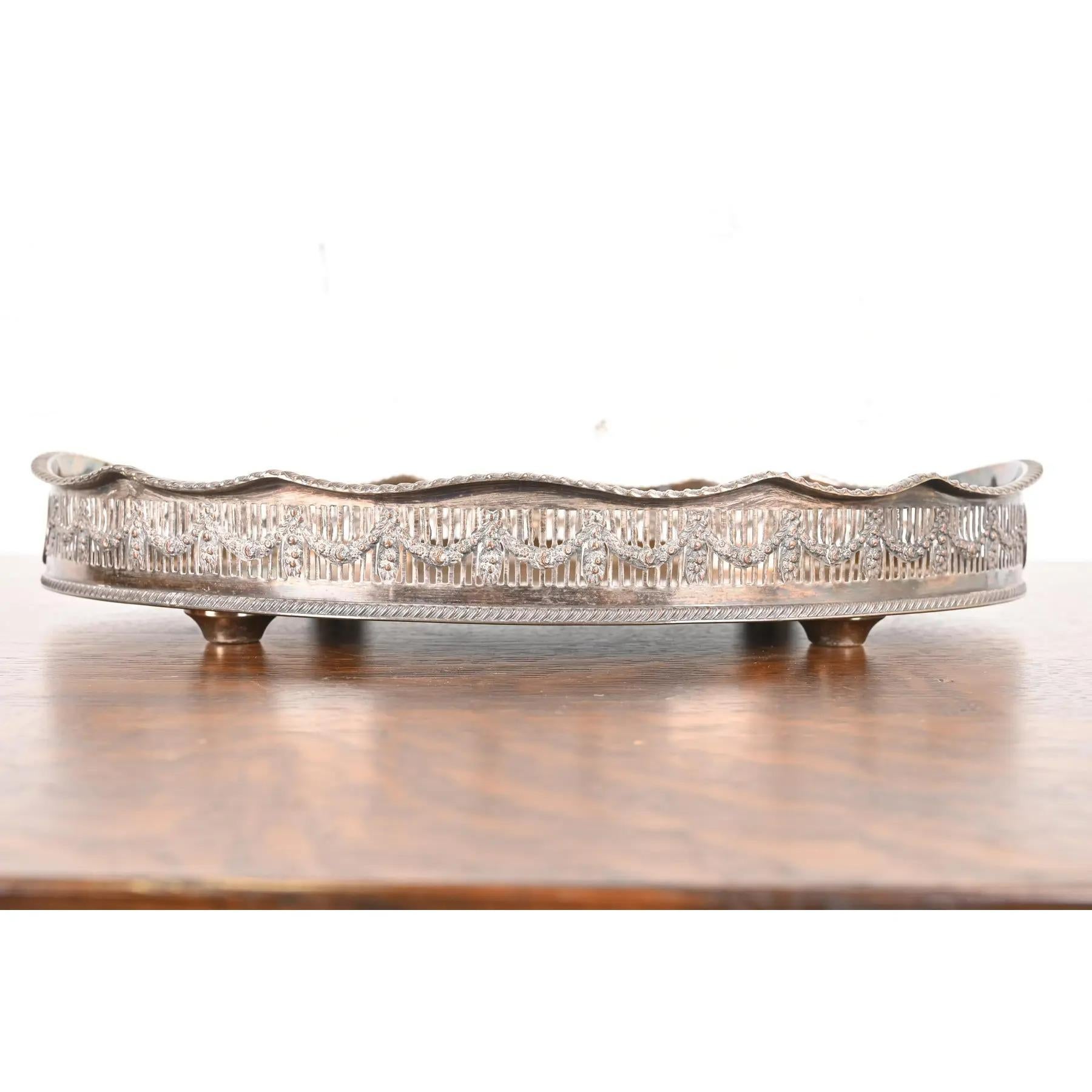 20th Century Sheffield English Victorian Silverplate Handled Reticulated Serving Tea Tray For Sale