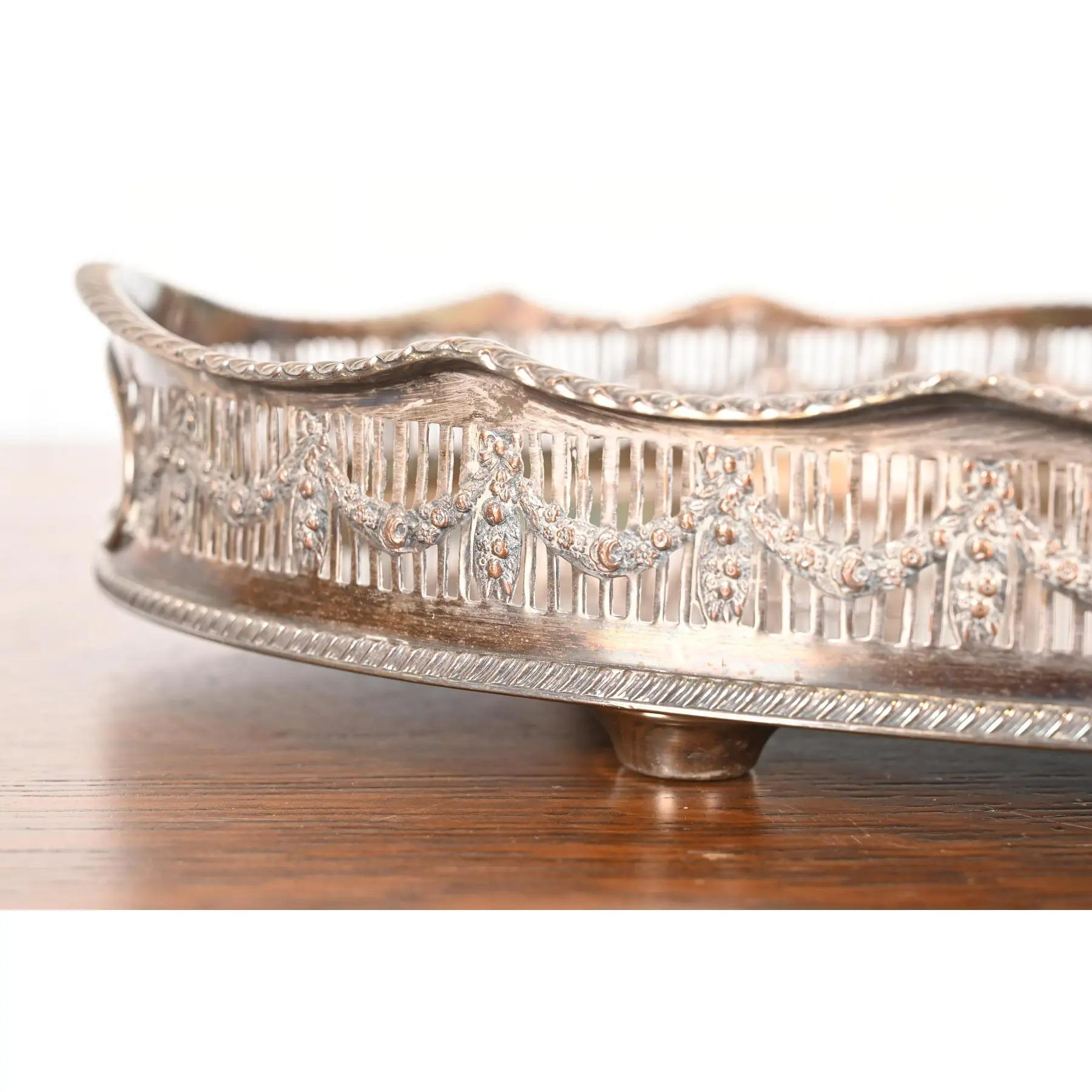 Sheffield English Victorian Silverplate Handled Reticulated Serving Tea Tray For Sale 1