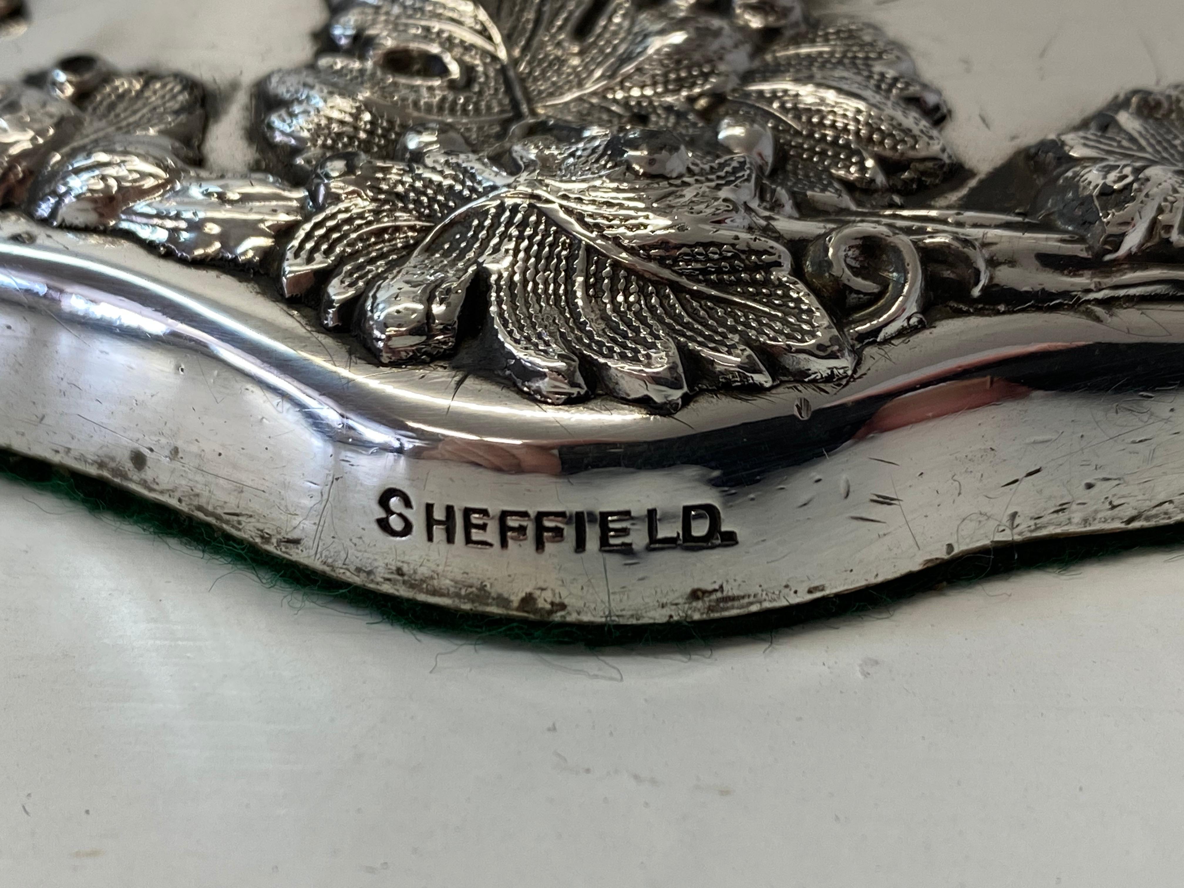 Argento 925 Portacandele in argento di Sheffield con supporti in argento, metà del XX secolo. in vendita