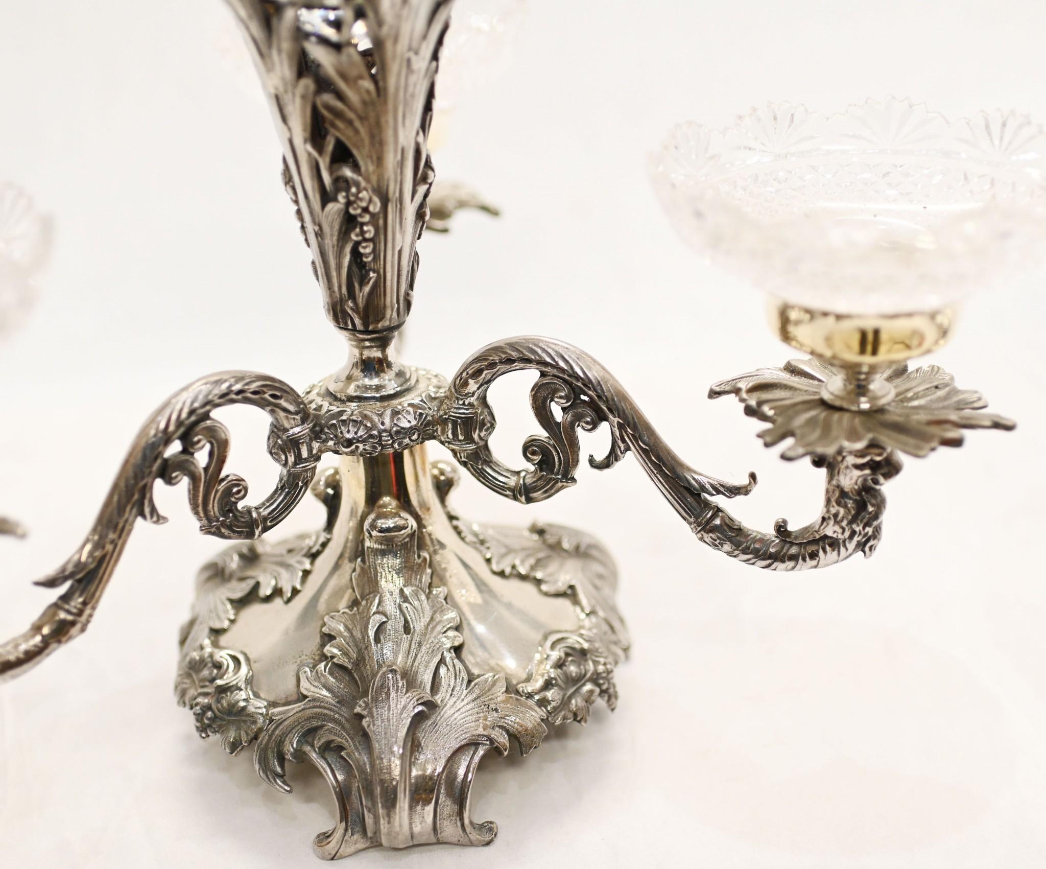 Late 20th Century Sheffield Silver Plate Centrepiece Glass Serpent Table Display Stand