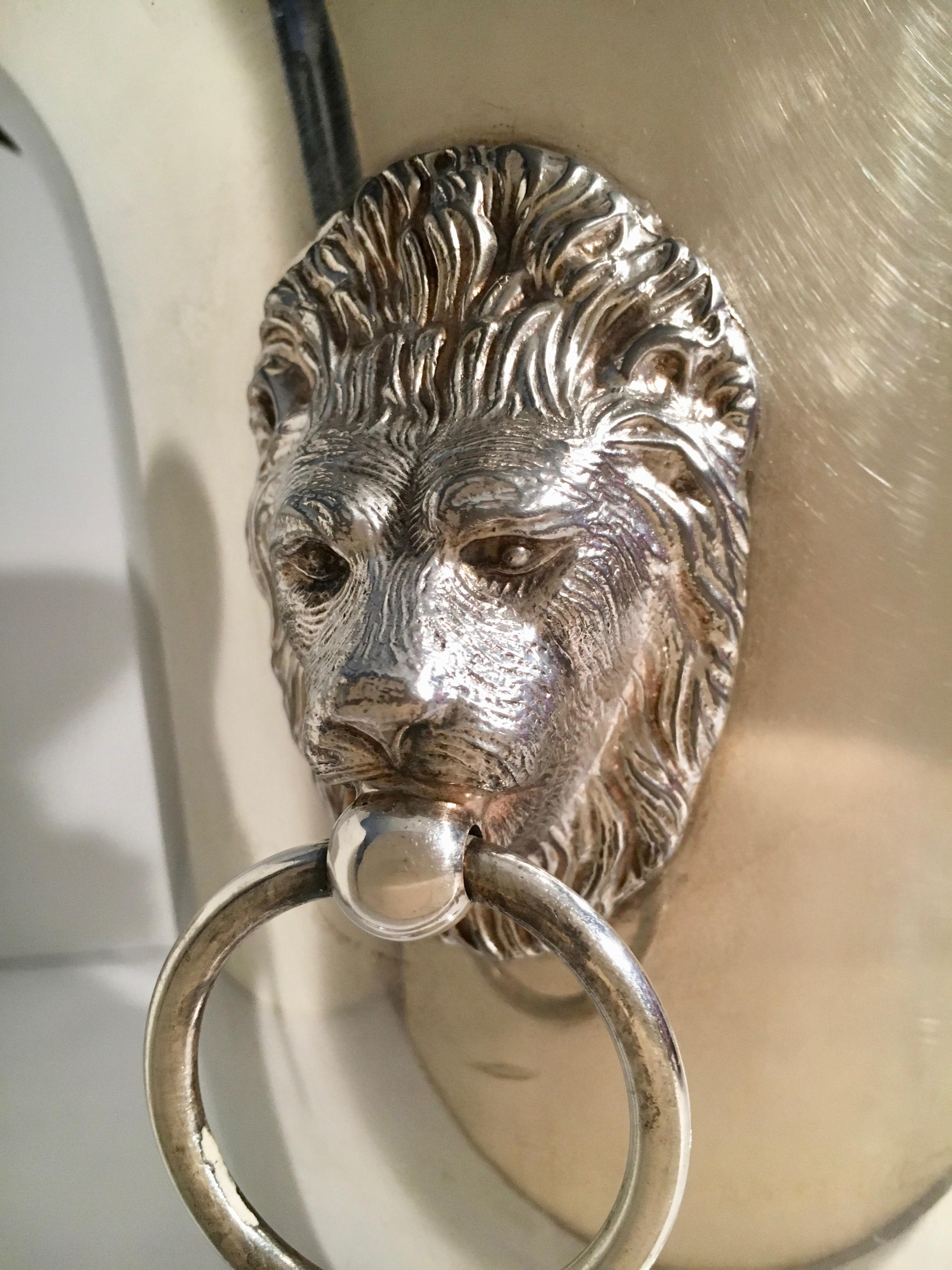 Sheffield Silver Plate Champagne Bucket with Lion Head Handles In Good Condition In Los Angeles, CA