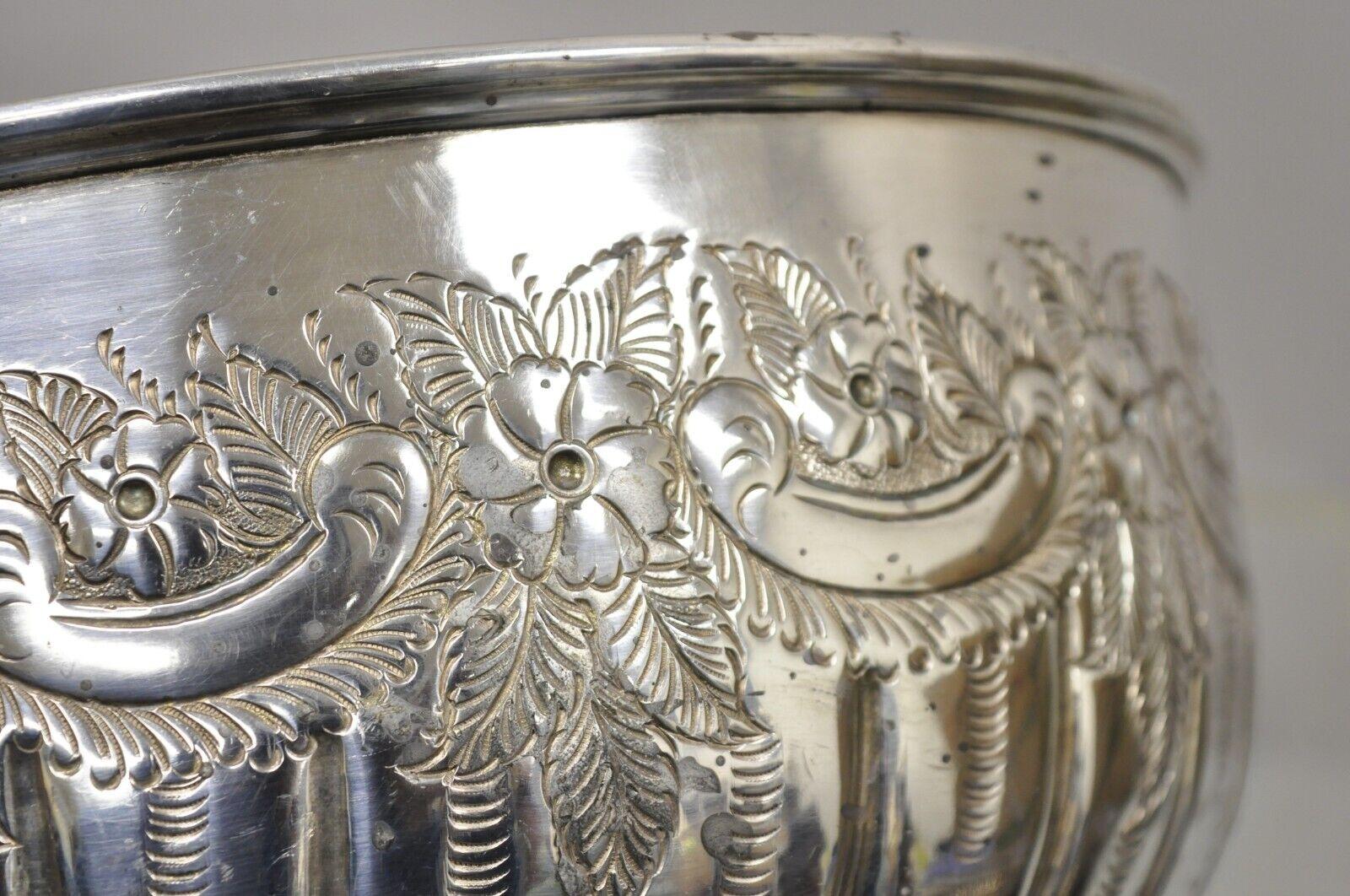 Sheffield Silver Plate Repousse Punch Bowl Champagne Wine Chiller Bucket In Good Condition In Philadelphia, PA