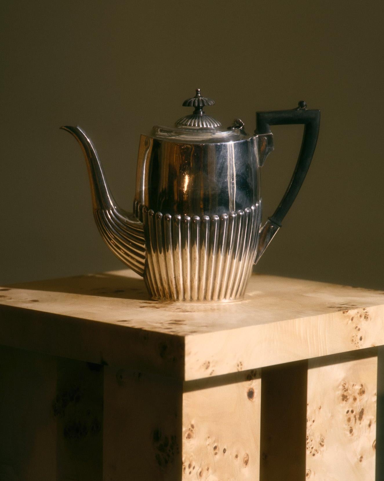 Sheffield Versilbertes Tee- und Kaffeeservice, 1950er Jahre (Europäisch) im Angebot