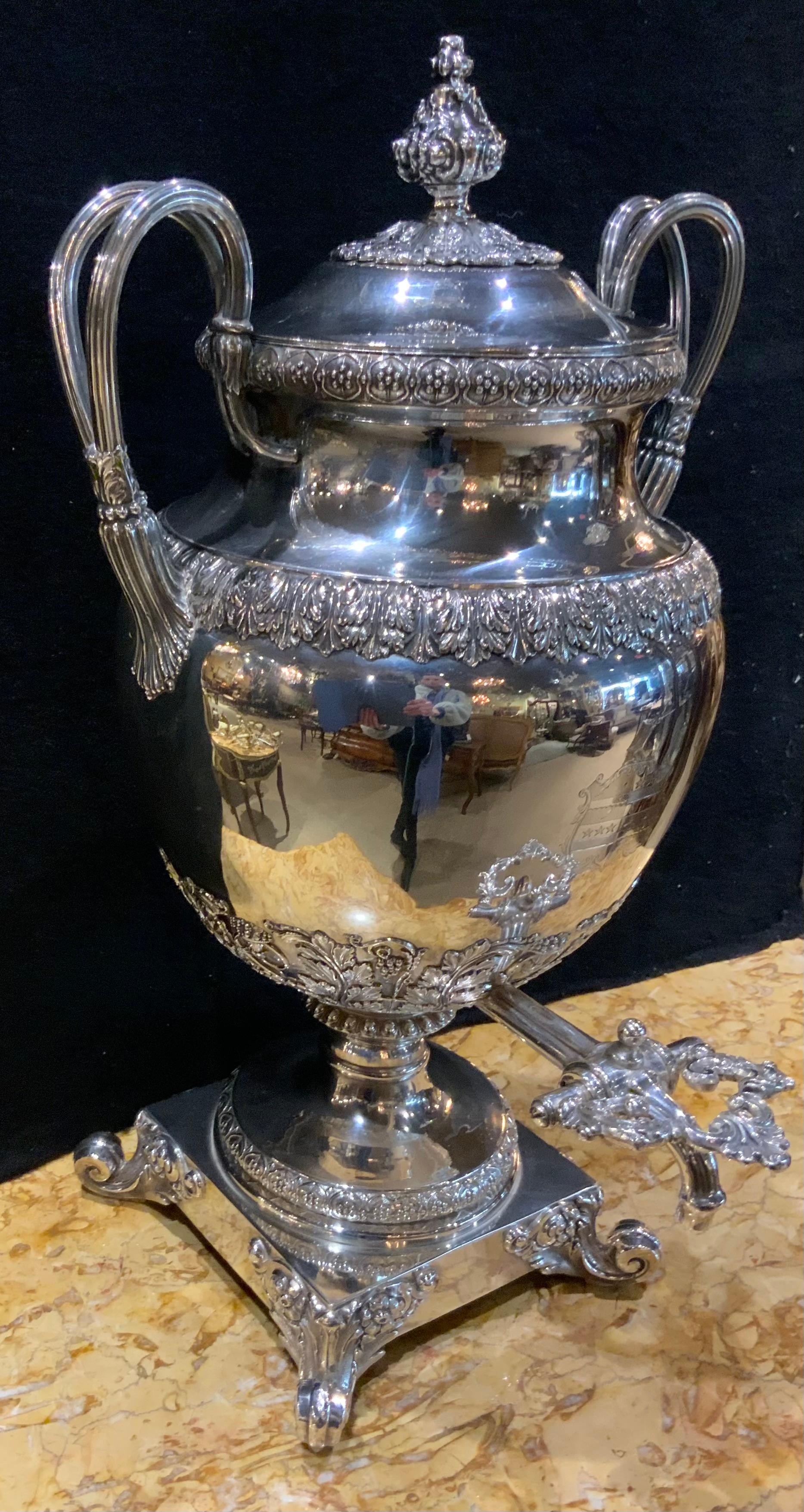 XIX secolo Urna da tè/caffè di Sheffield del 1825 circa in vendita