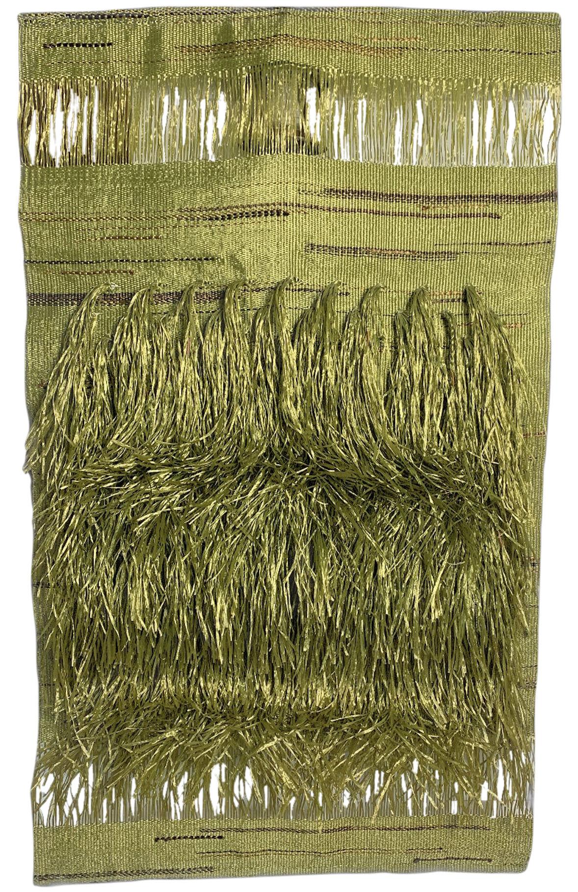 Sheila Hicks
Tapisseries du Vent, 1973
Signé au verso
Tissage de raphia synthétique avec des tiges en Lucite
56" de haut x 34ʺ de large x 6ʺ de profondeur


Sheila Hicks est née à Hastings, dans le Nebraska, et a obtenu une licence et une maîtrise